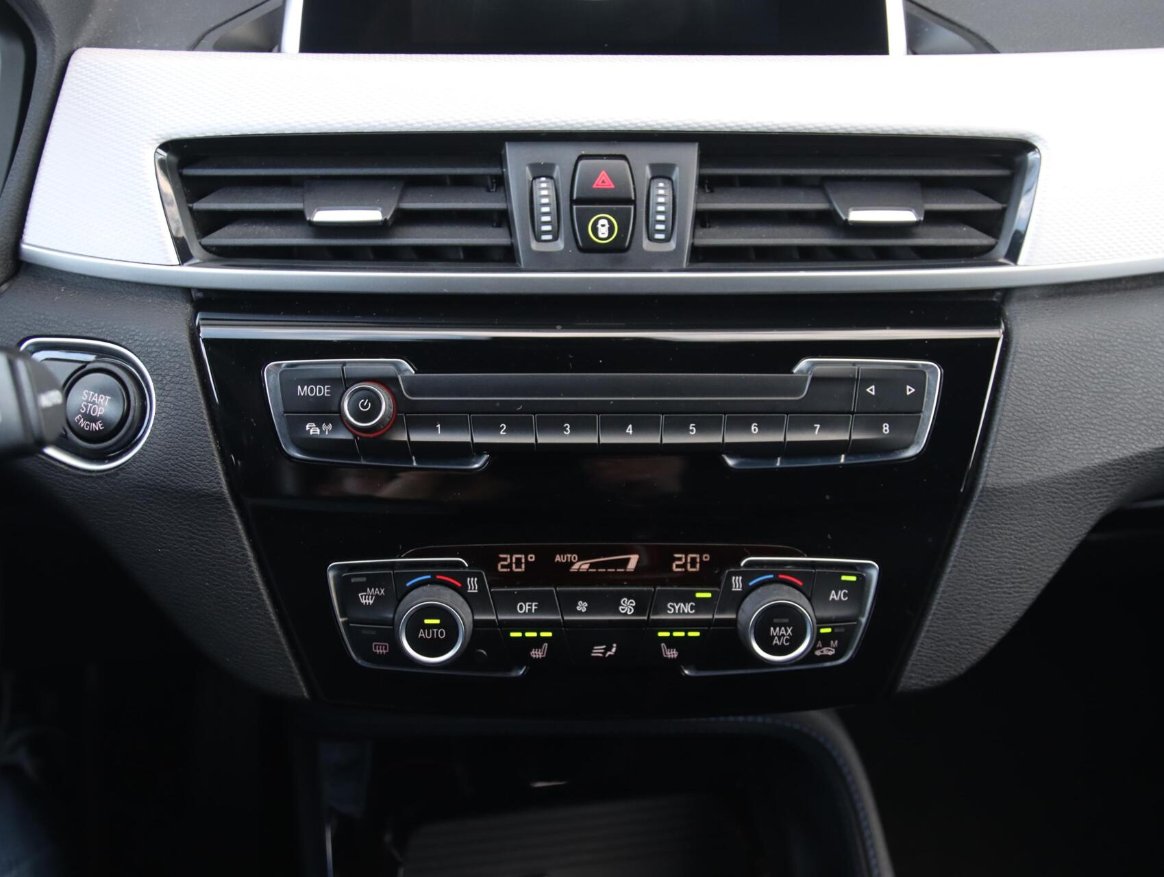 Foto van BMW X1 Sdrive18i