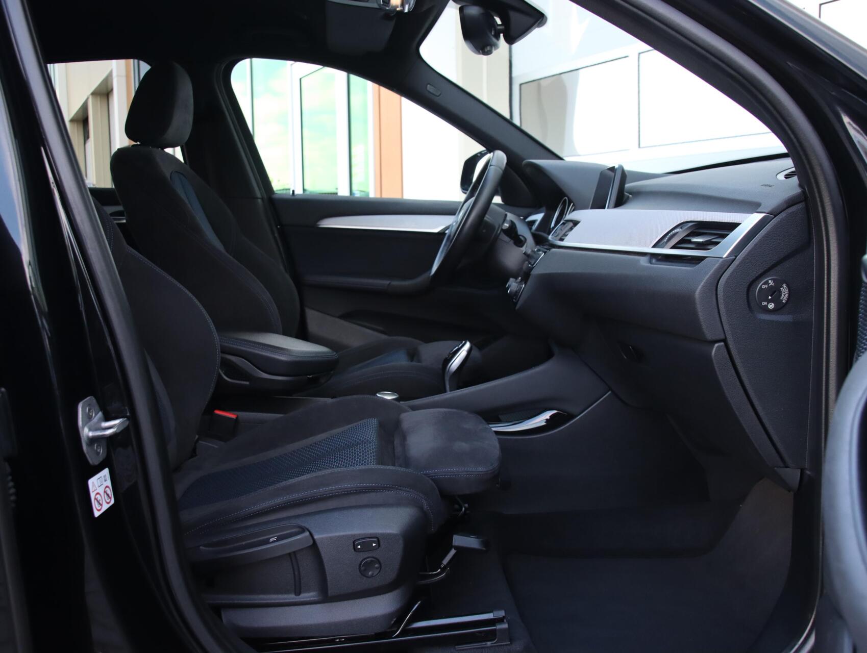Foto van BMW X1 Sdrive18i