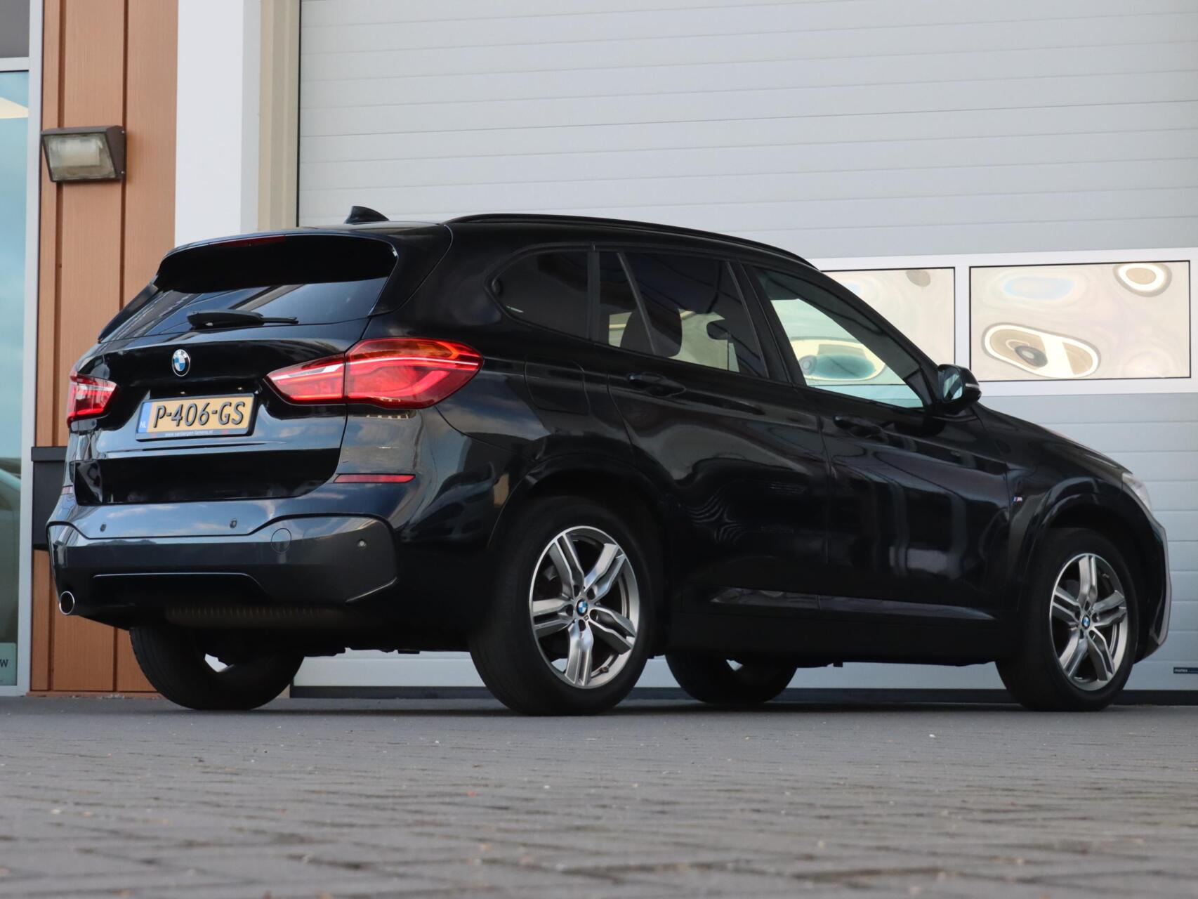 Foto van BMW X1 Sdrive18i