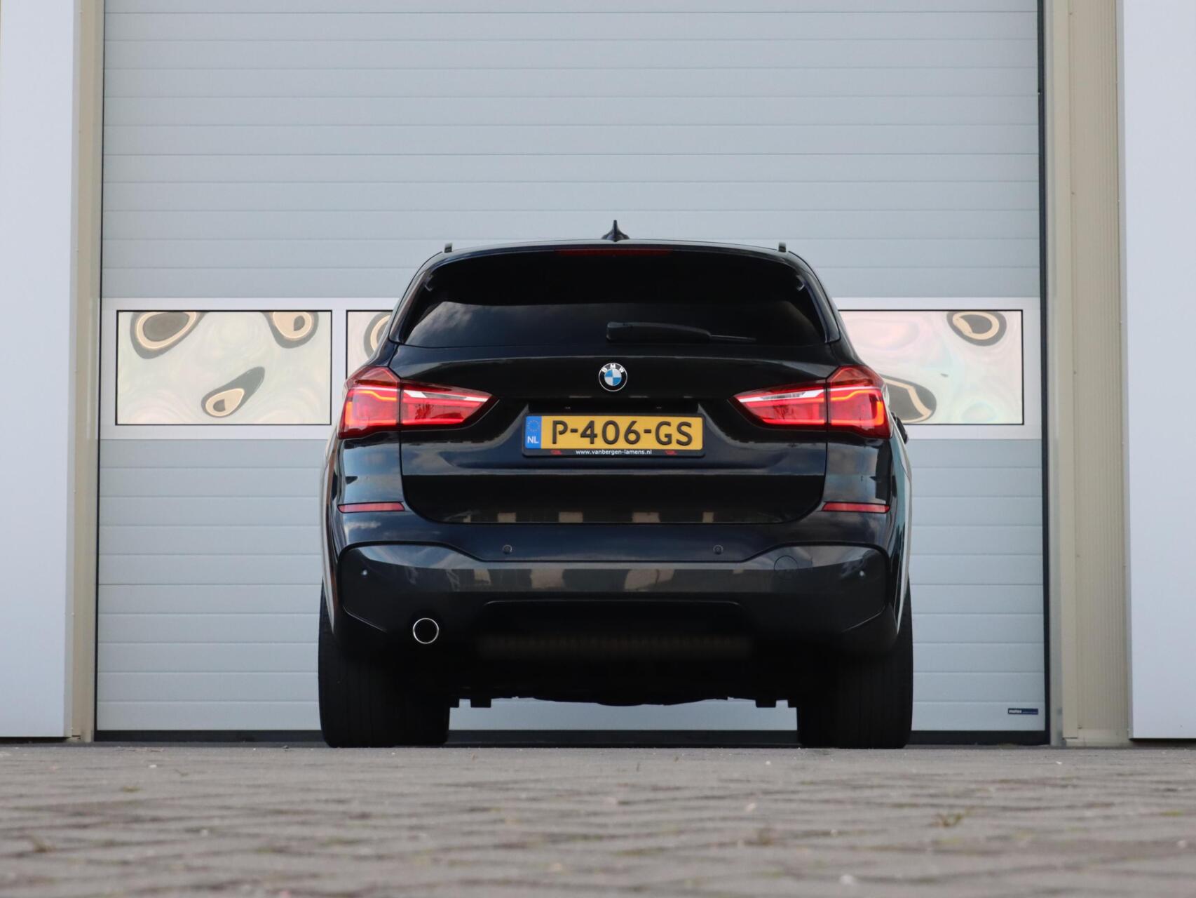 Foto van BMW X1 Sdrive18i