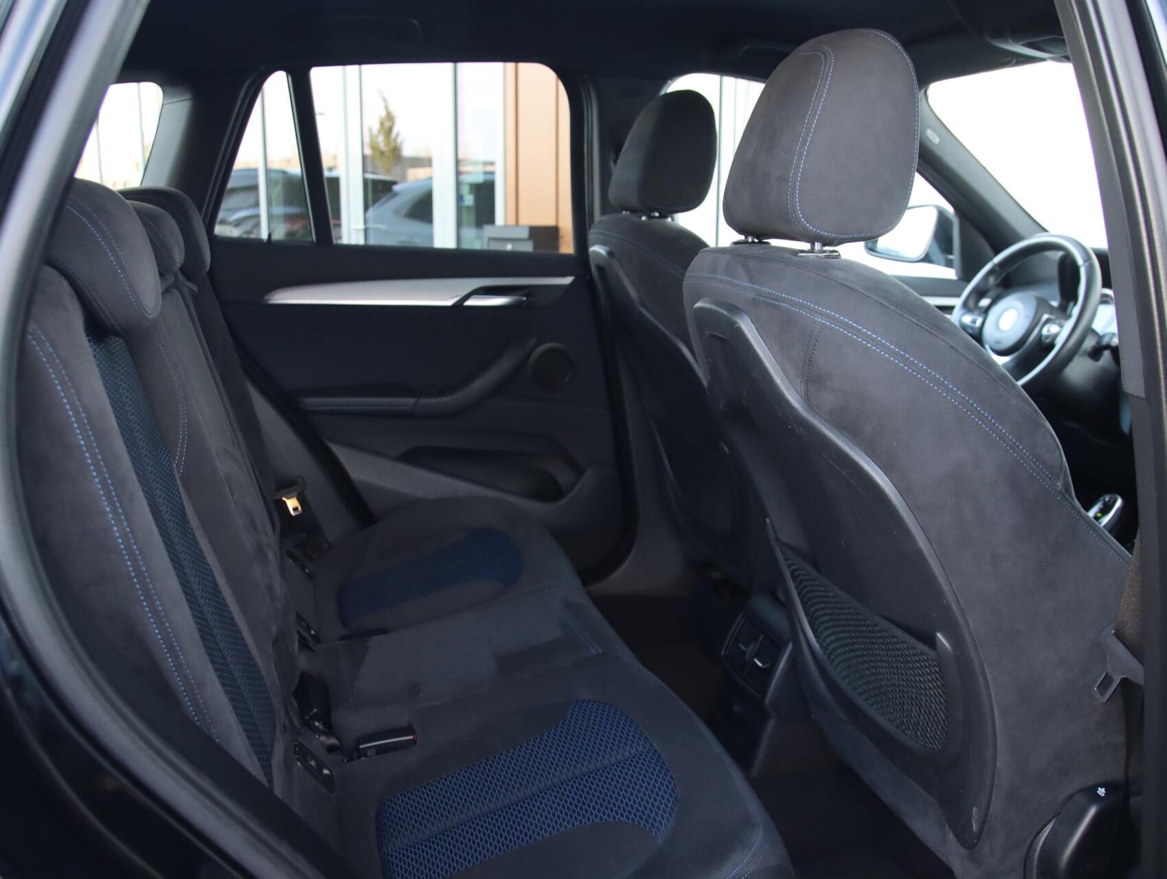 Foto van BMW X1 Sdrive18i