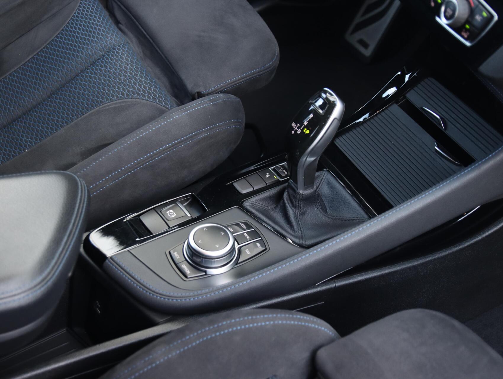 Foto van BMW X1 Sdrive18i