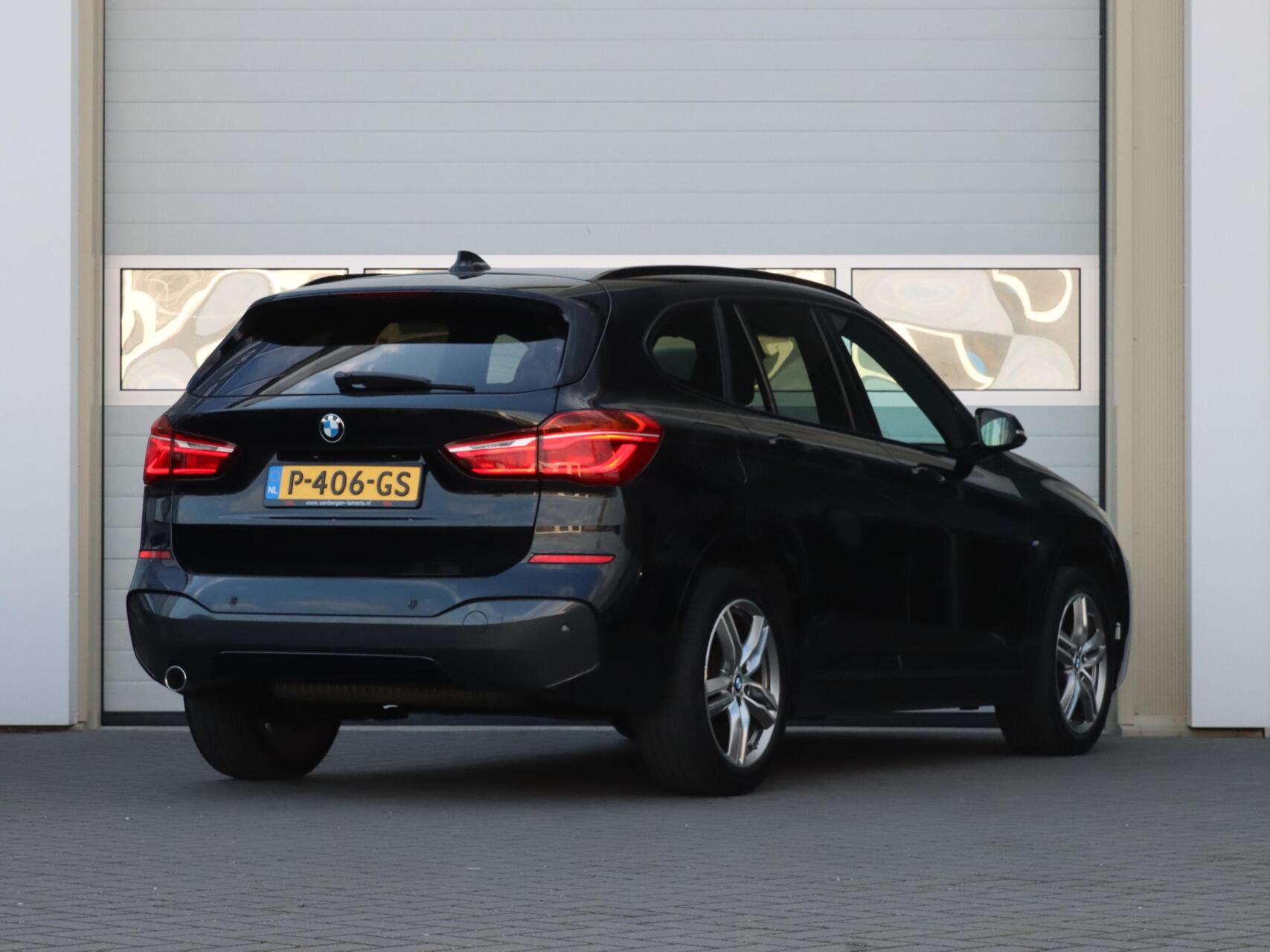 Foto van BMW X1 Sdrive18i