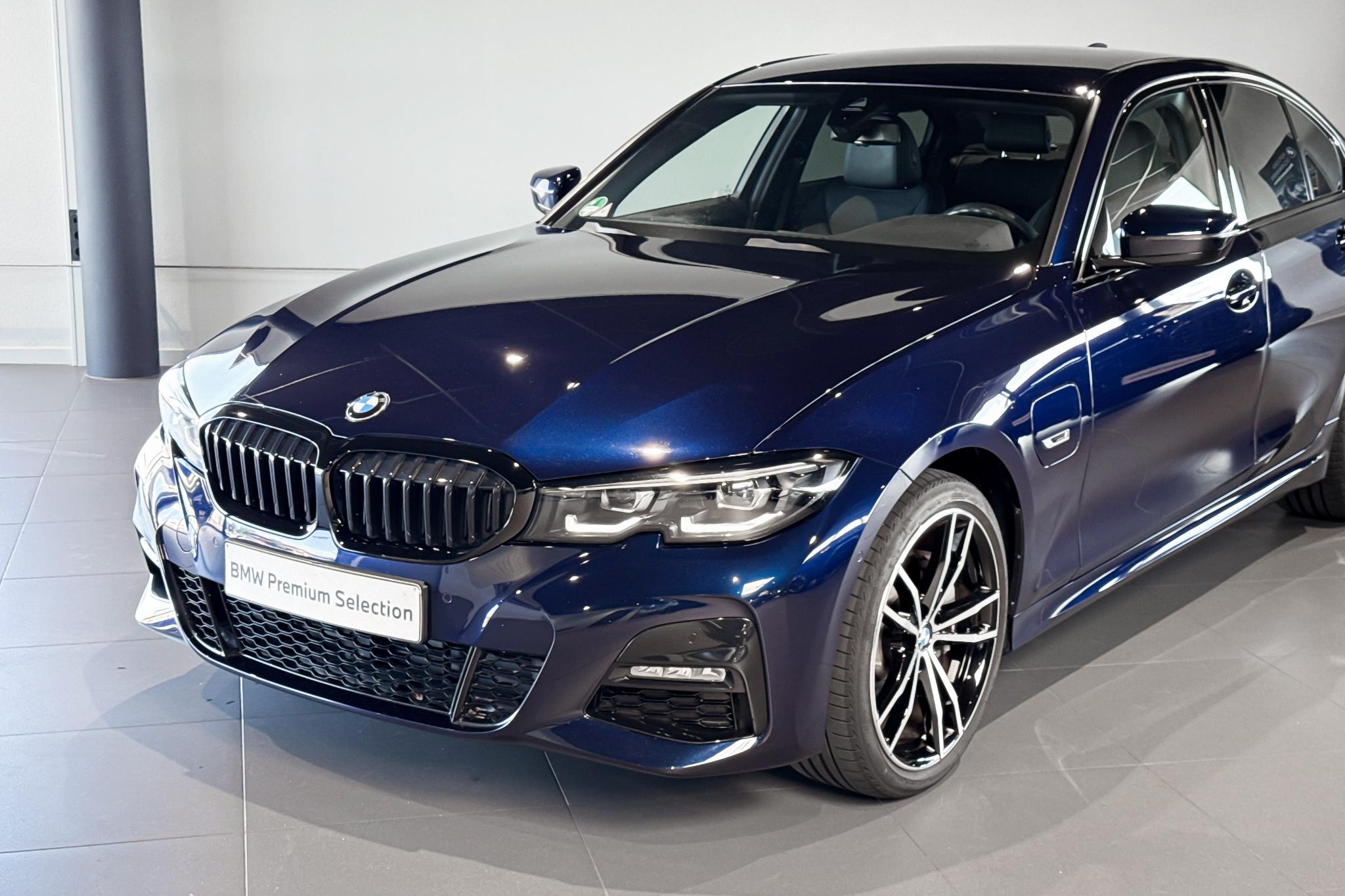 Foto van BMW 330e