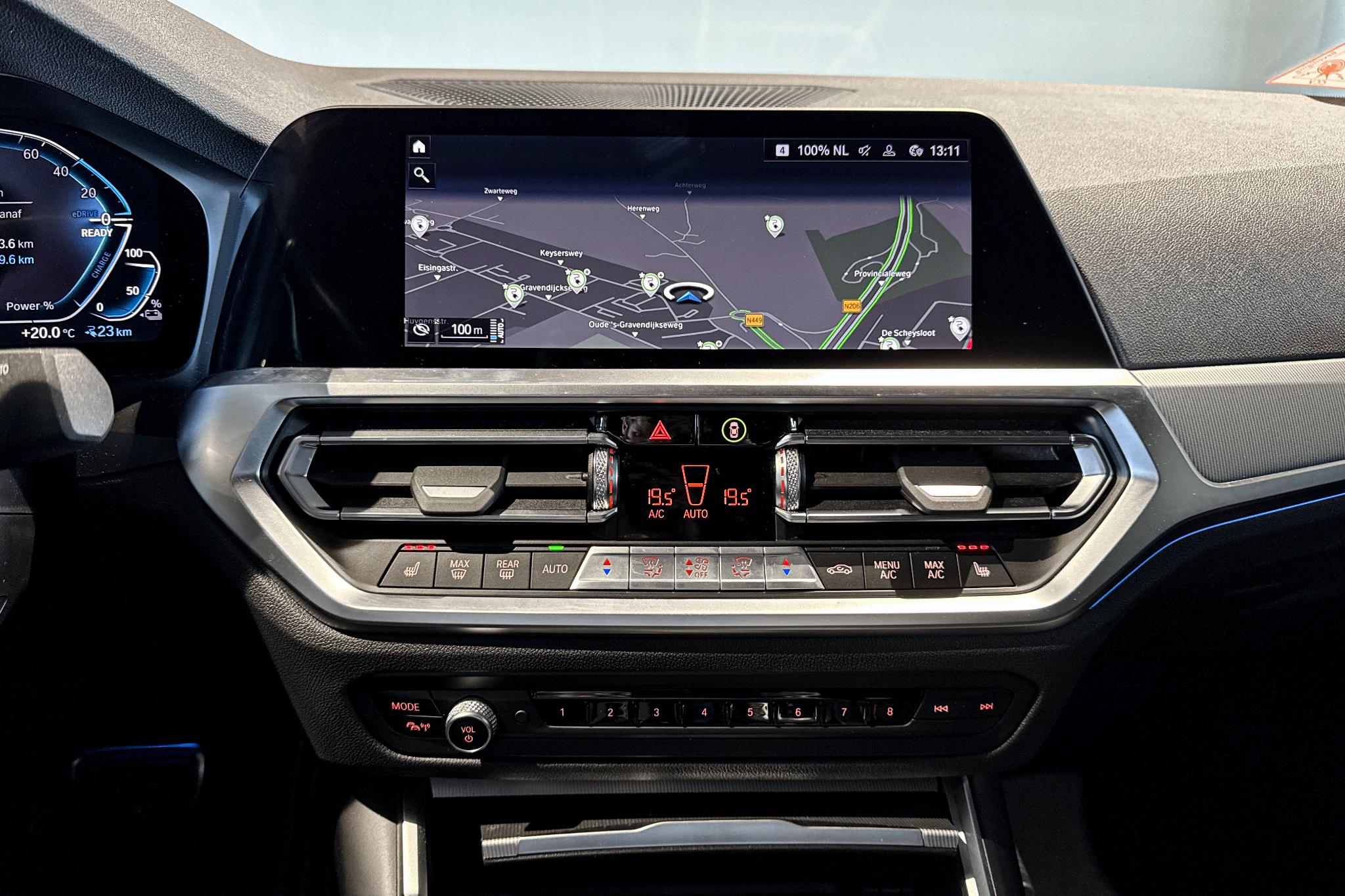 Foto van BMW 330e