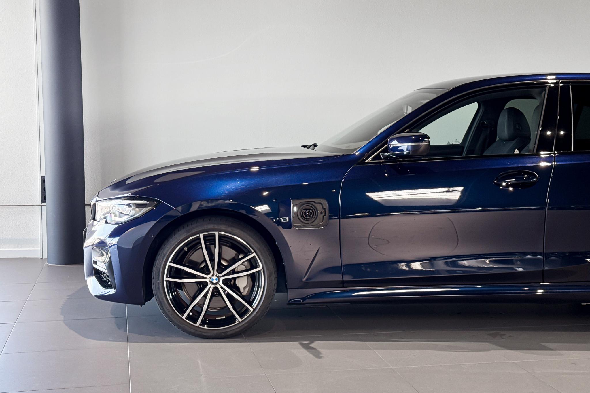 Foto van BMW 330e