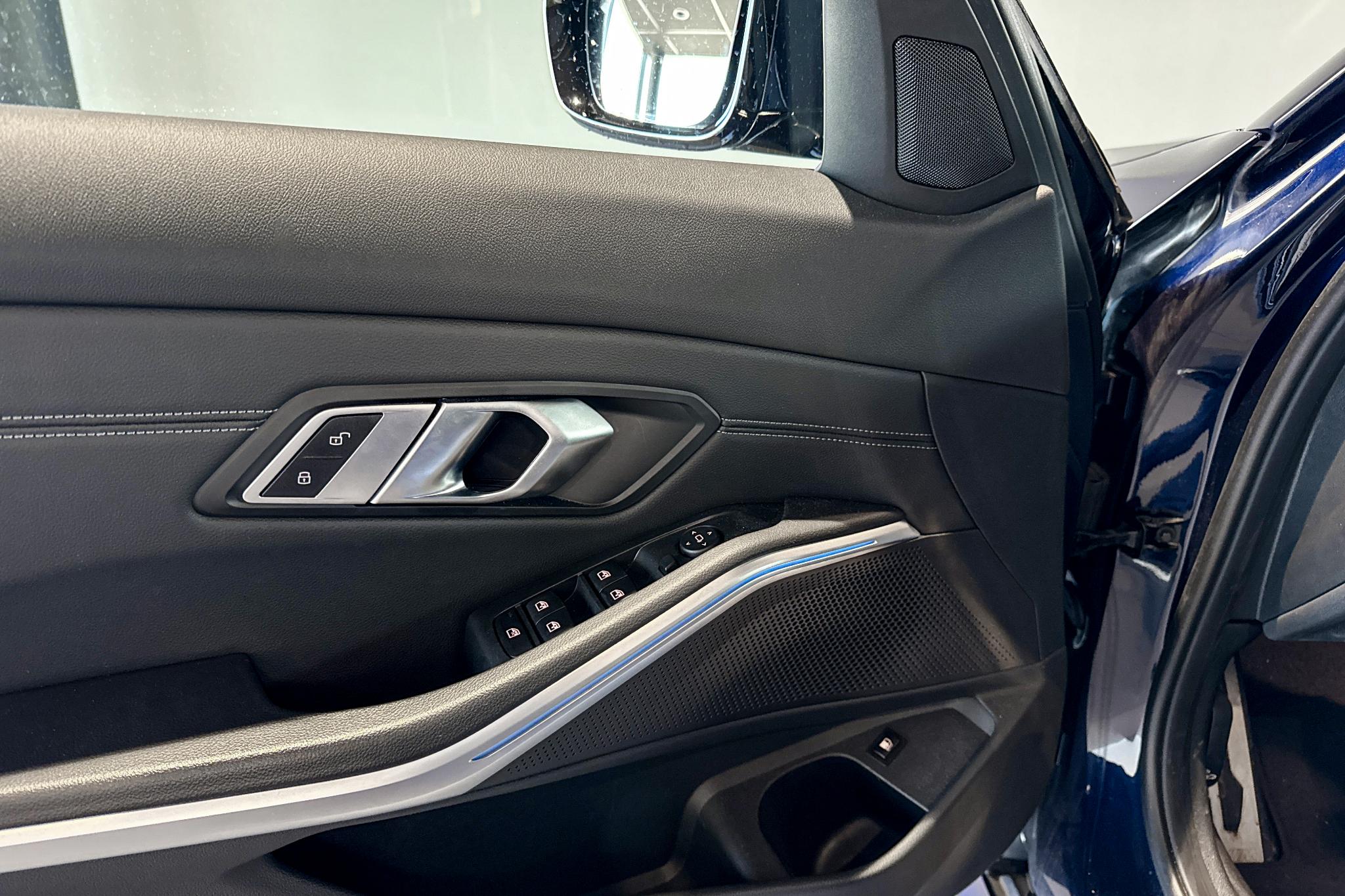 Foto van BMW 330e