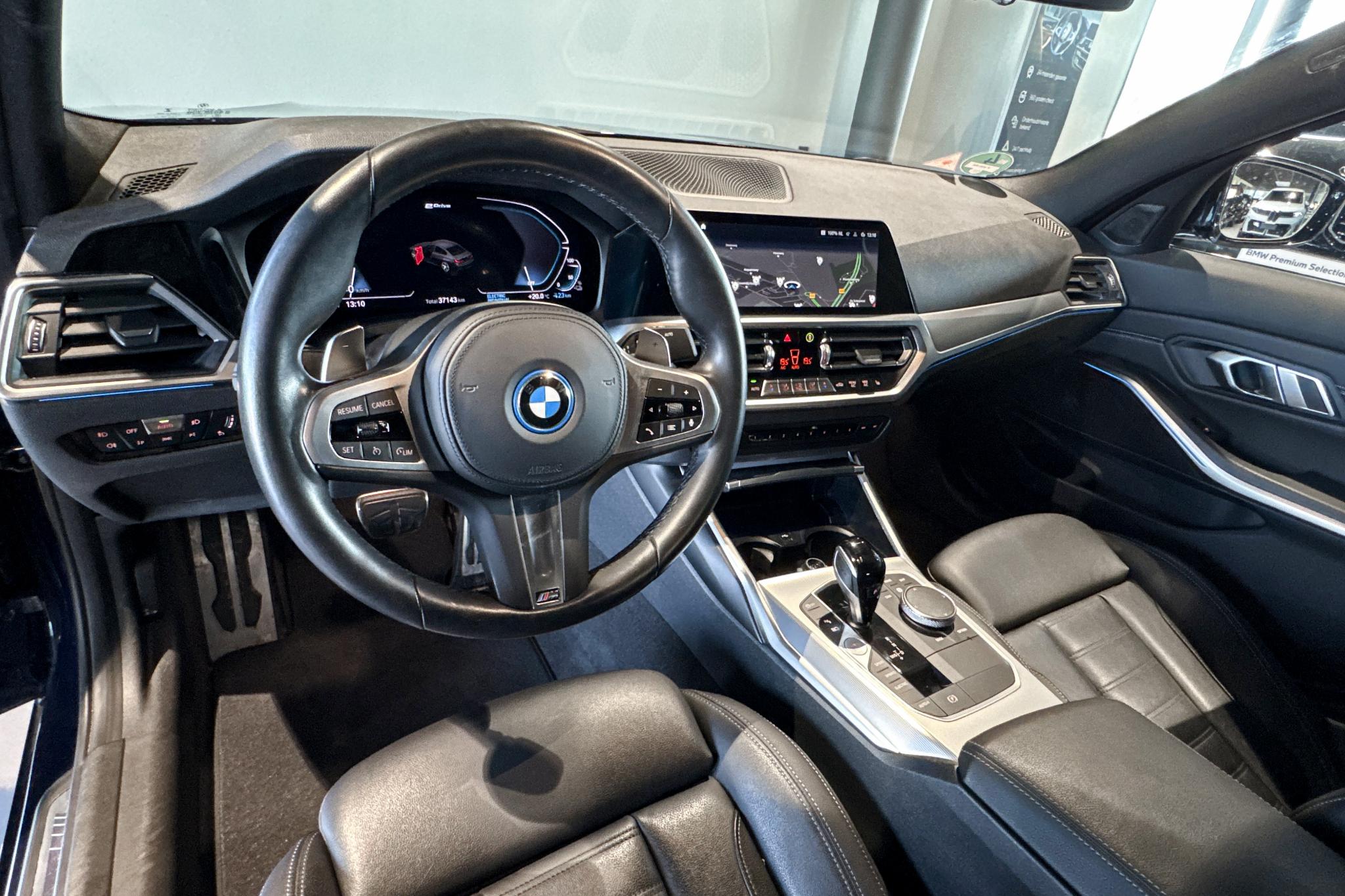 Foto van BMW 330e
