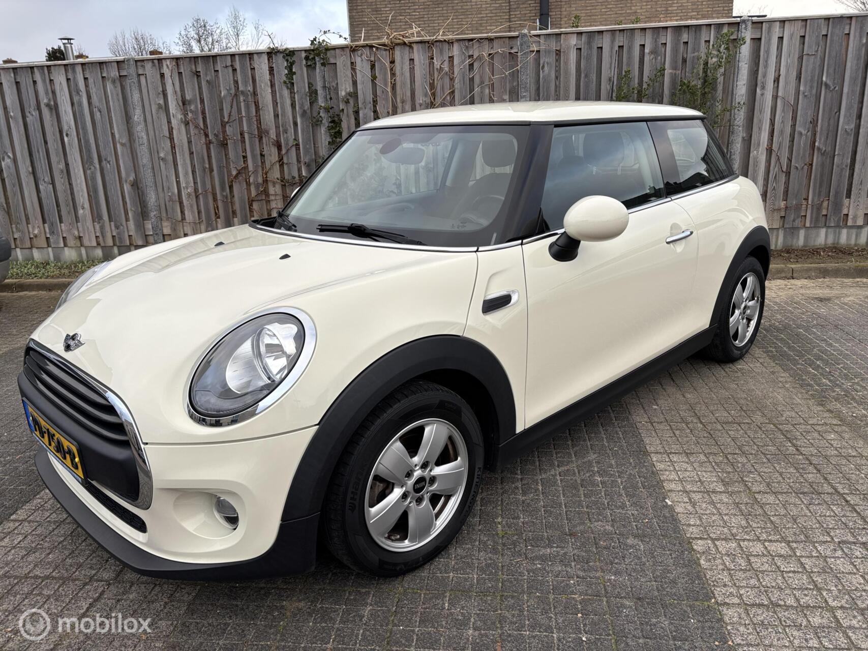 Foto van Mini One