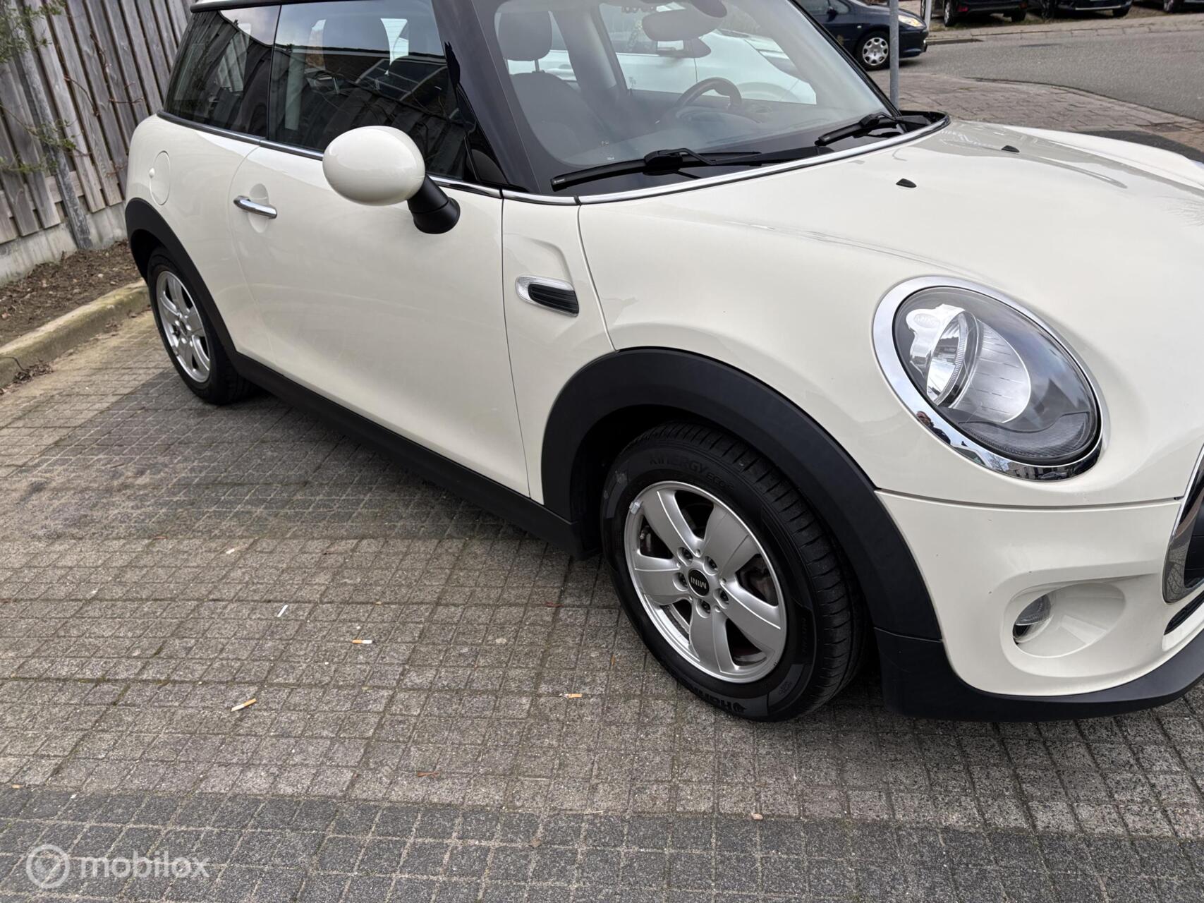 Foto van Mini One