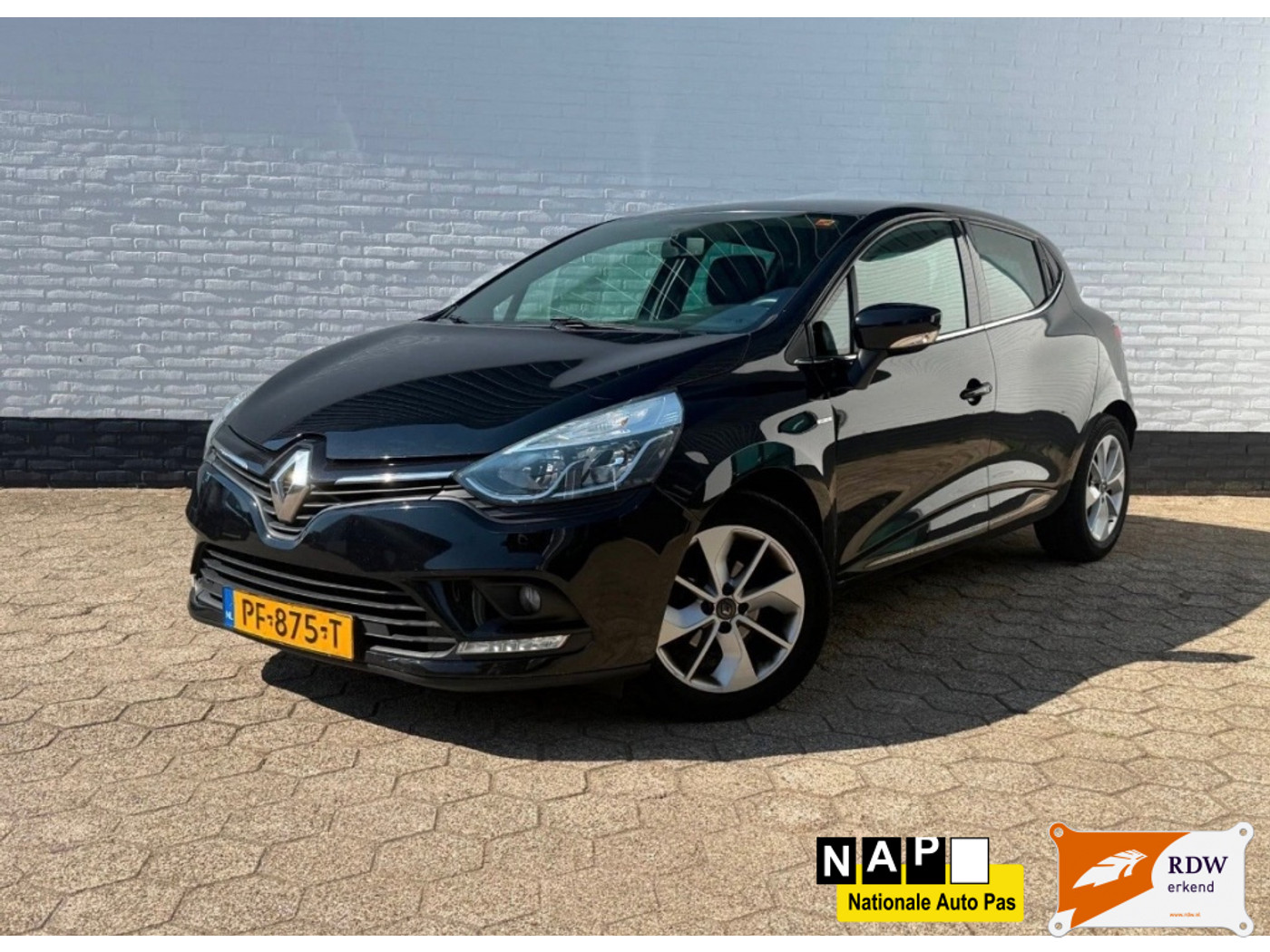 Renault Clio 0.9 TCe Limited / Full option / Topcar 2017 - voorkant