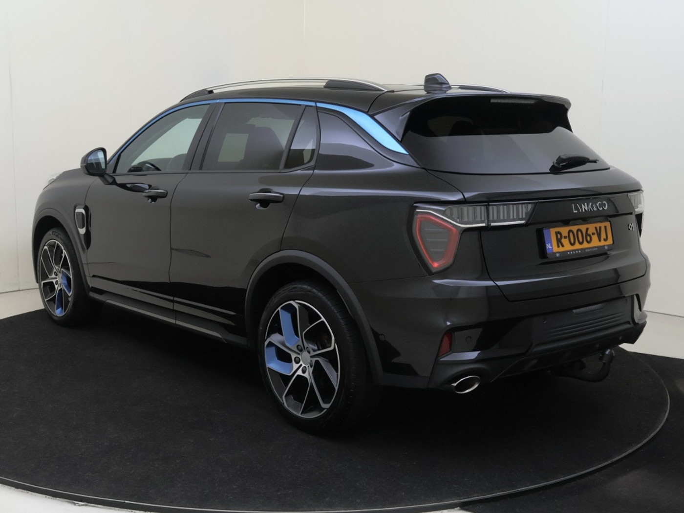 Foto van Lynk&co LYNK & Co 01