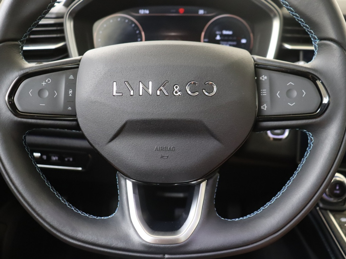Foto van Lynk&co LYNK & Co 01