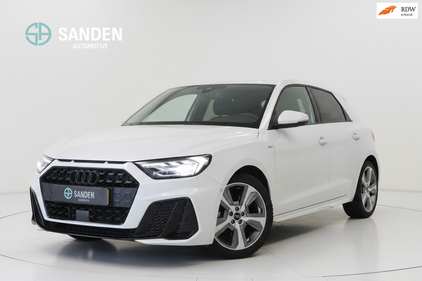 Audi A1 Sportback 25 TFSI S Line|S Line interieur en exterieur|LED|Navi|Stoelverwarming|Parkeersensoren|18inch 2022 - voorkant