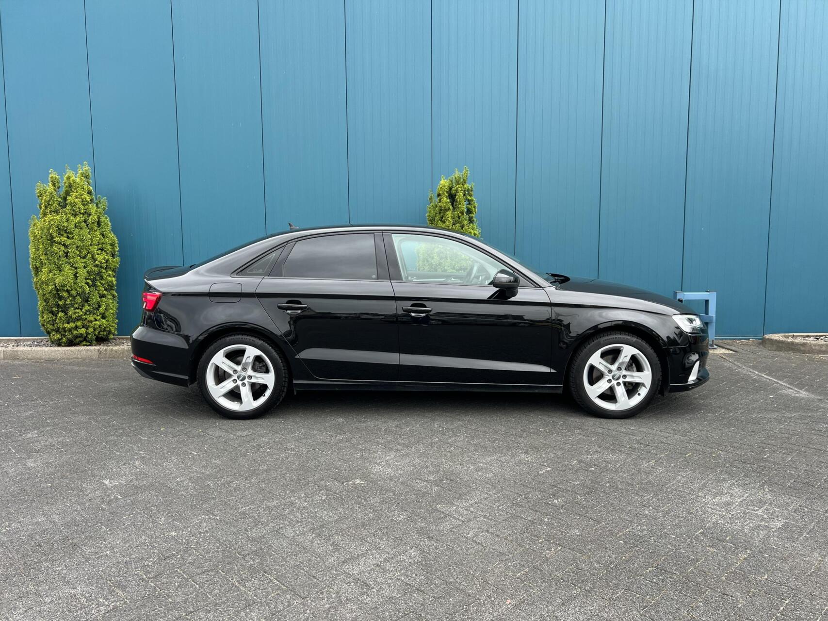 Foto van Audi A3 Limousine