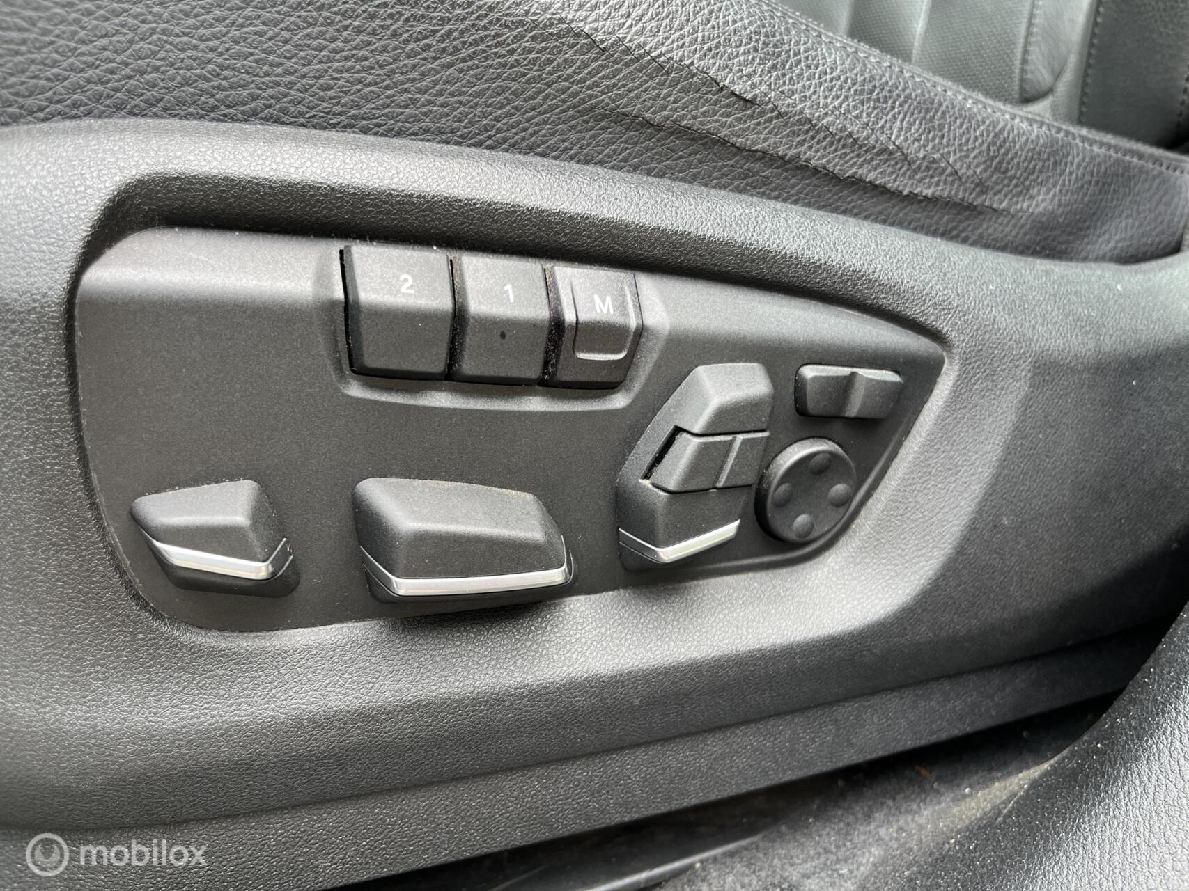 Foto van BMW X5 M50d