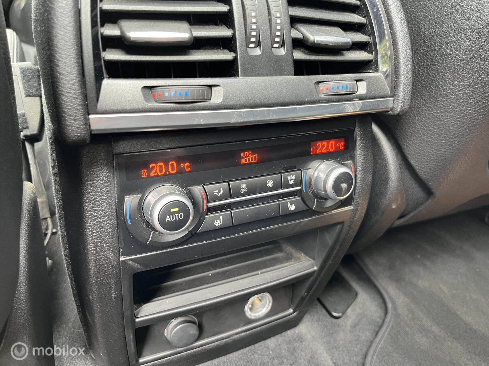 Foto van BMW X5 M50d