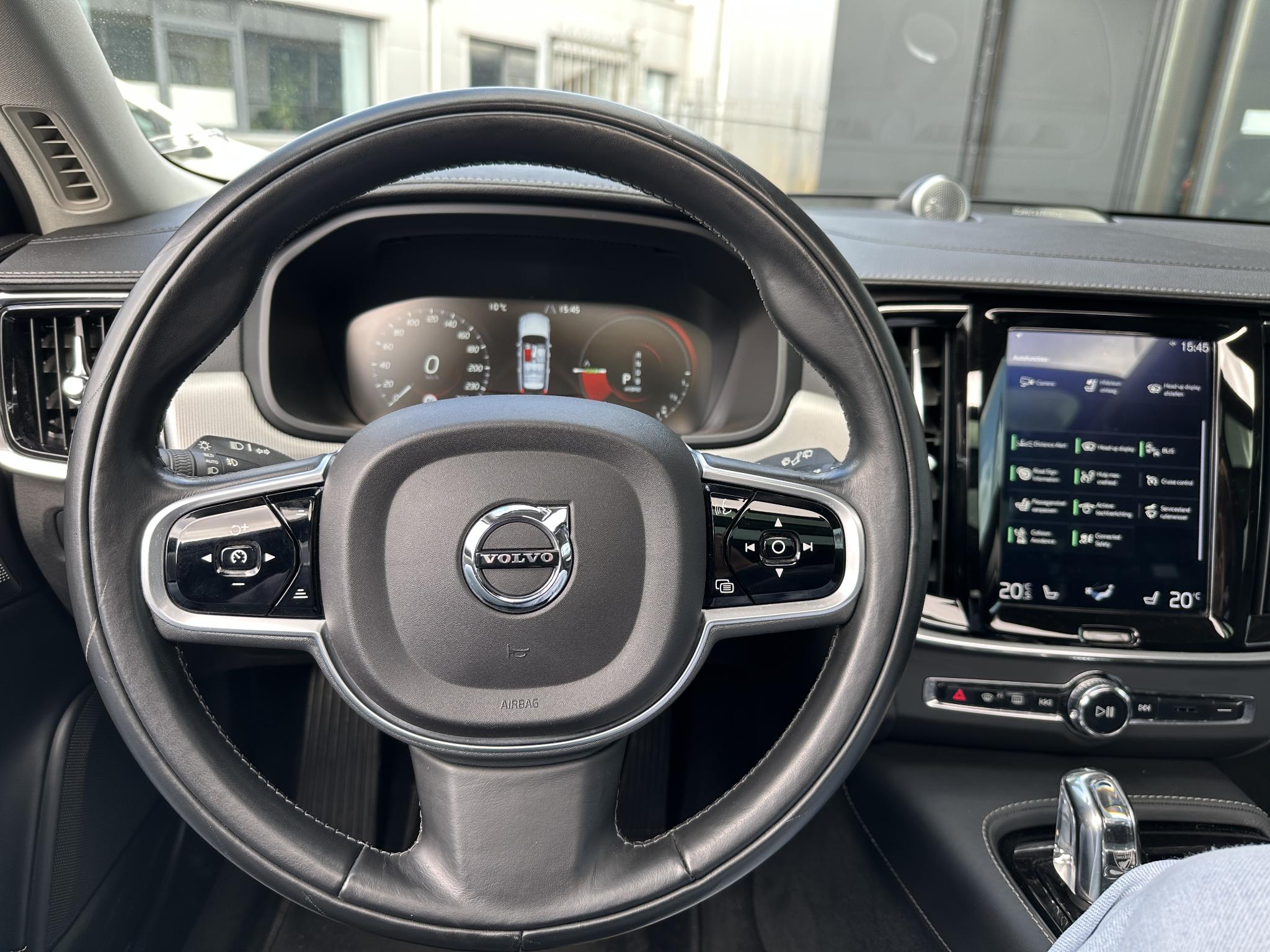 Foto van Volvo V90 T8 Twin Engine