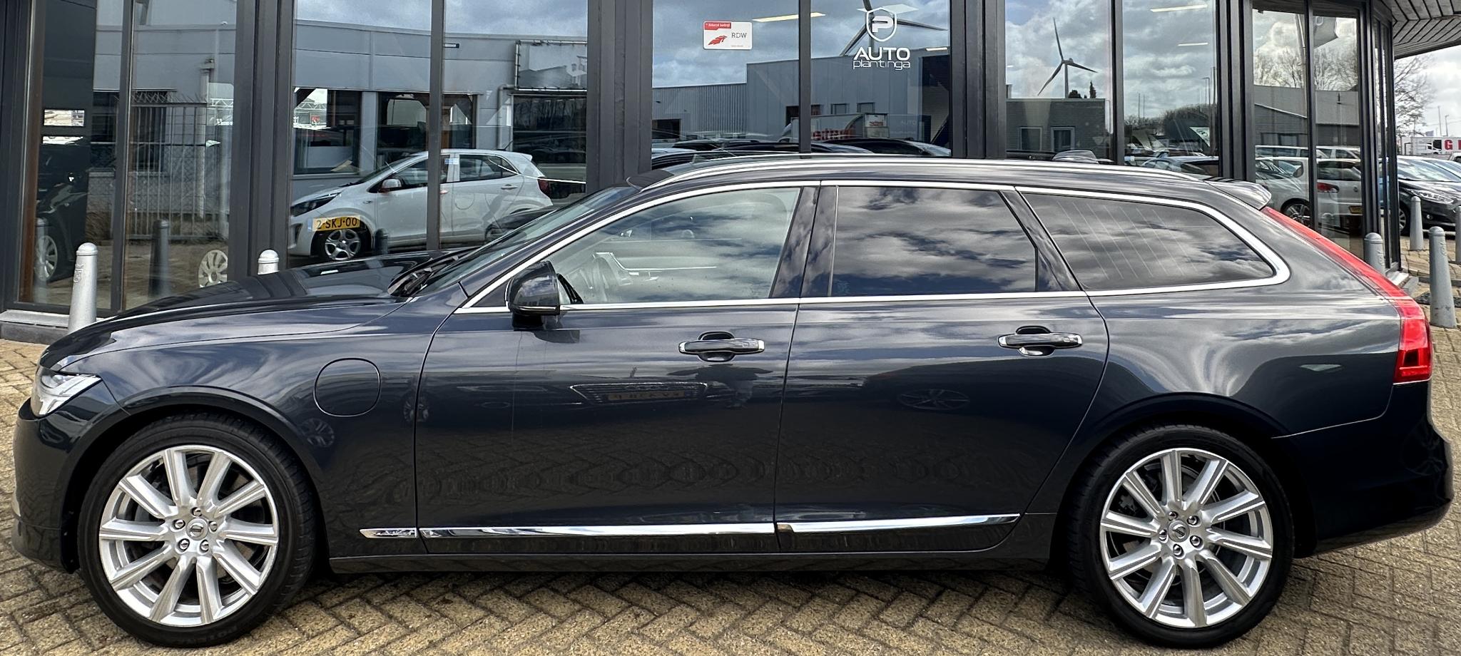 Foto van Volvo V90 T8 Twin Engine