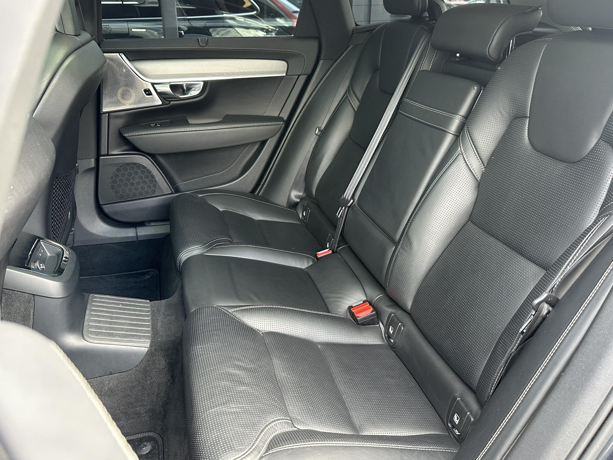 Foto van Volvo V90 T8 Twin Engine