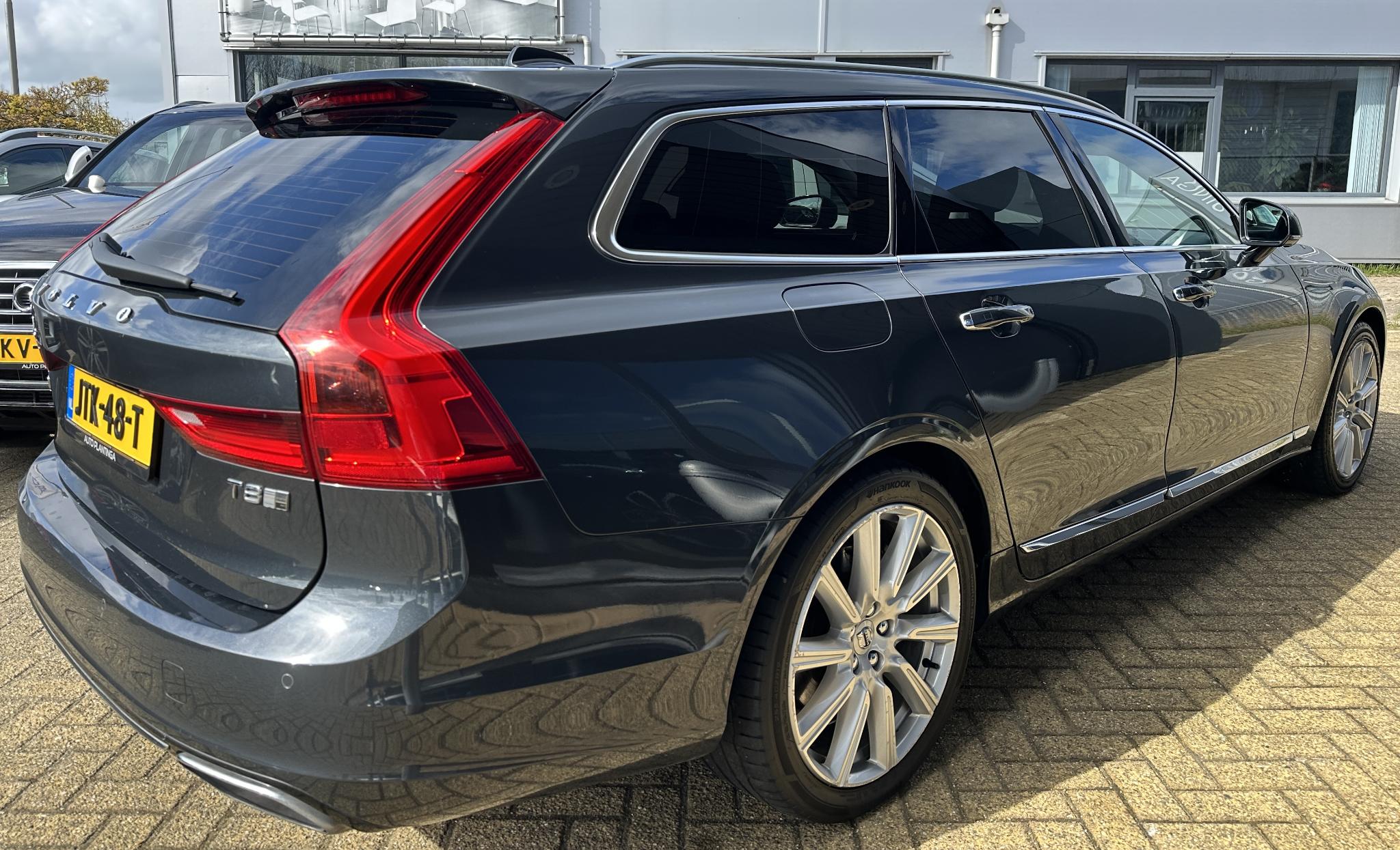 Foto van Volvo V90 T8 Twin Engine