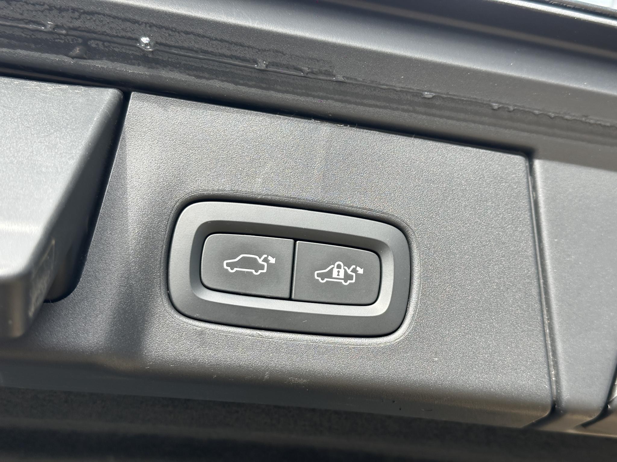 Foto van Volvo V90 T8 Twin Engine