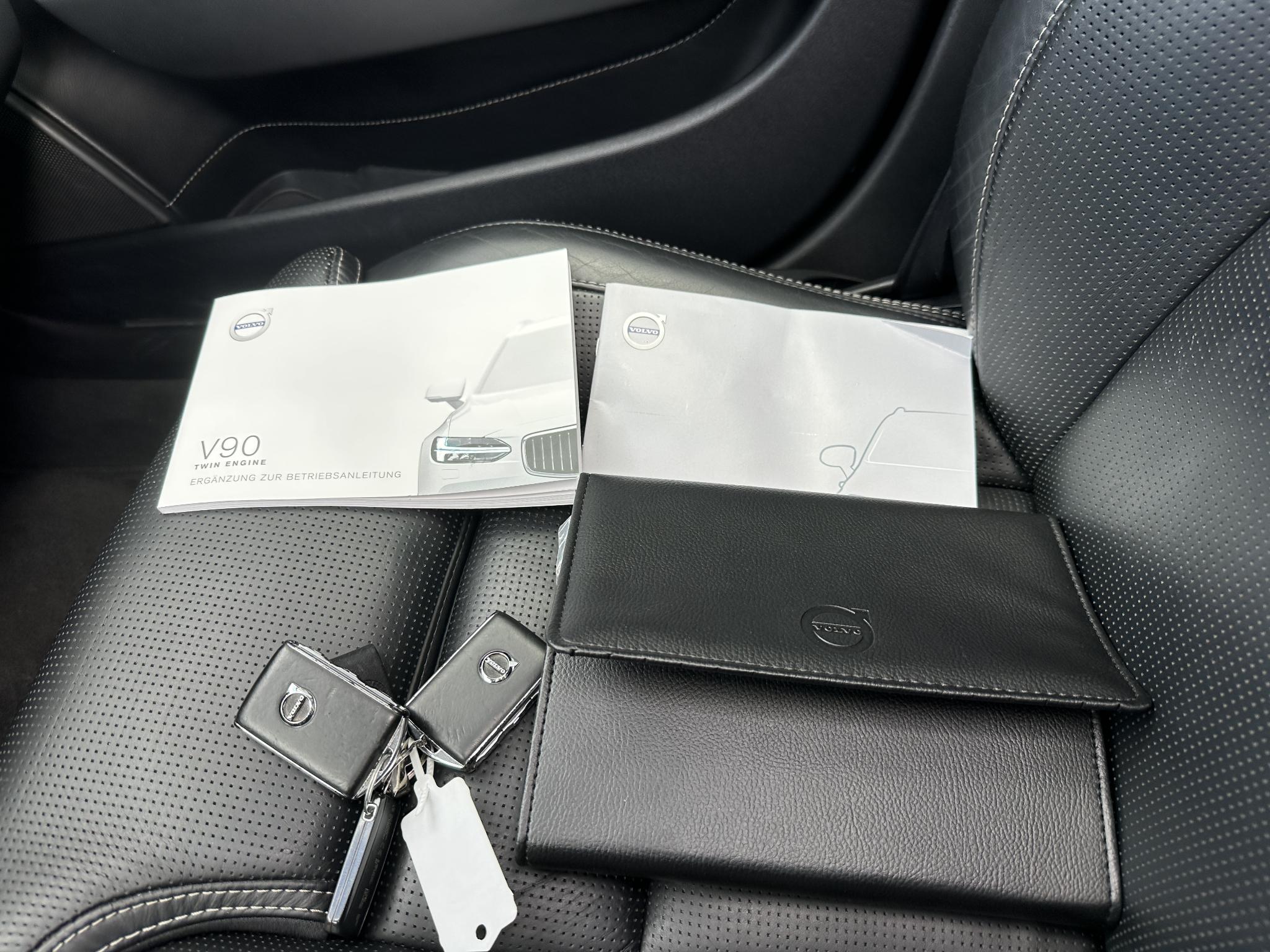 Foto van Volvo V90 T8 Twin Engine