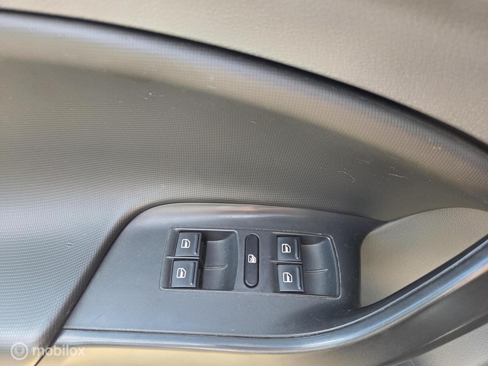 Foto van Seat Ibiza ST