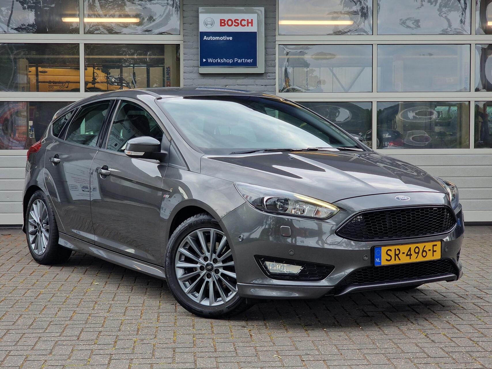 Ford Focus 1.5 ST-Line|Clima|Cruise|Navi|Camera|Xenon|150PK| 2018 - voorkant