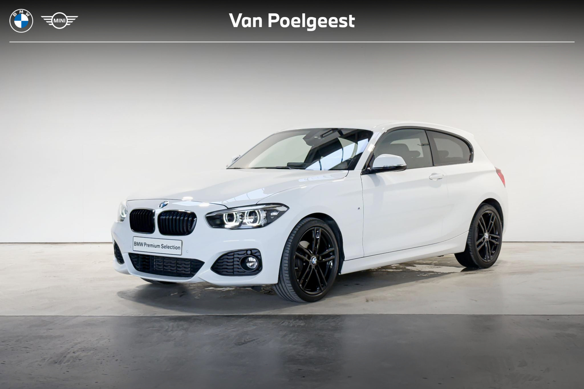 BMW 1-serie 118i Executive 2018 - voorkant