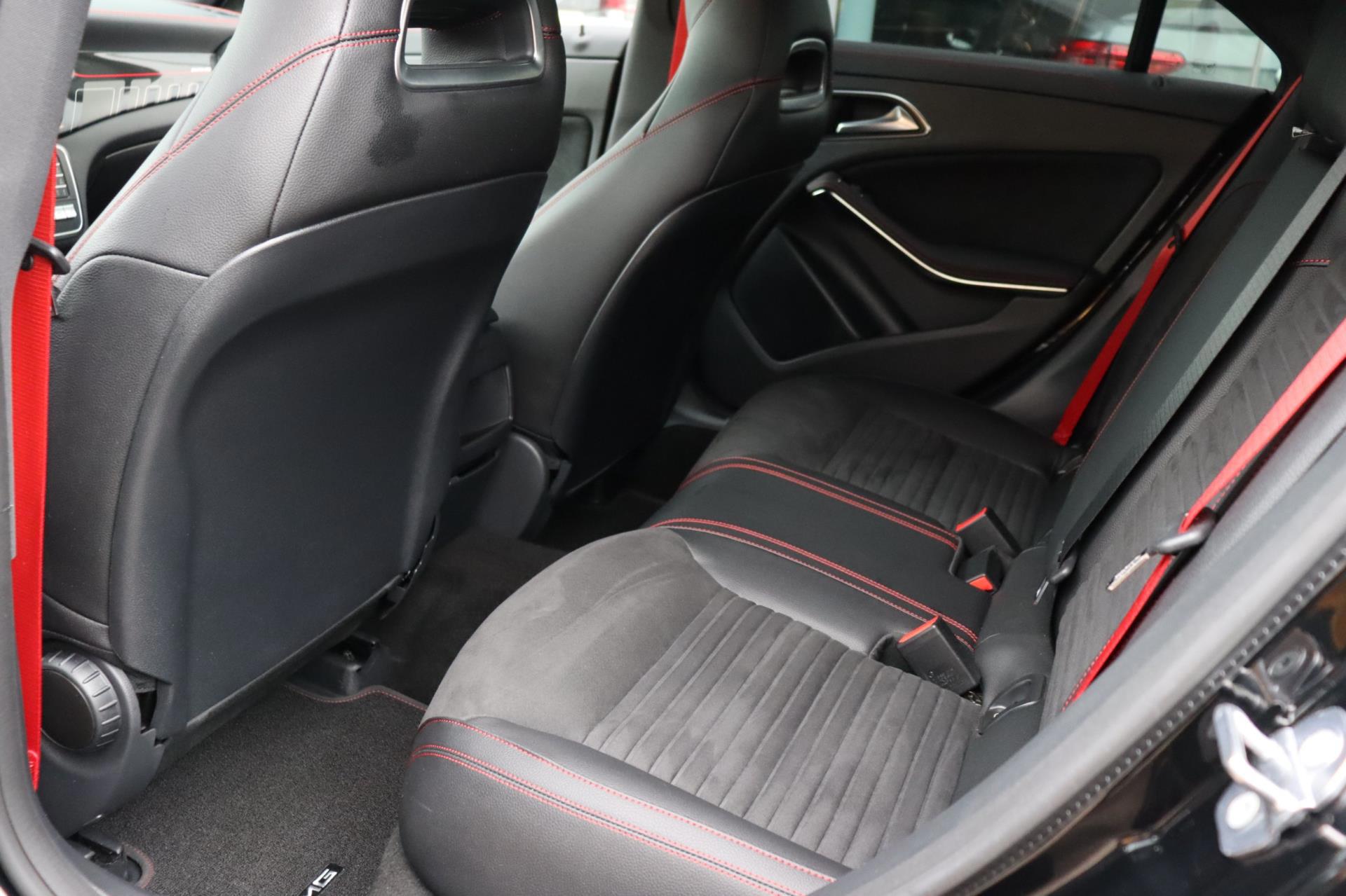 Foto van Mercedes-Benz AMG Cla 45