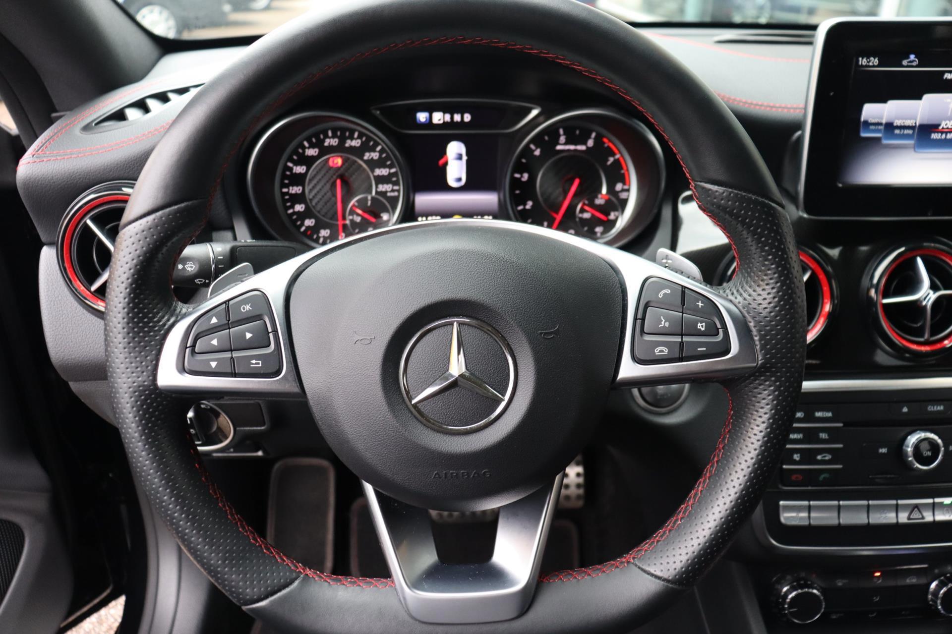 Foto van Mercedes-Benz AMG Cla 45