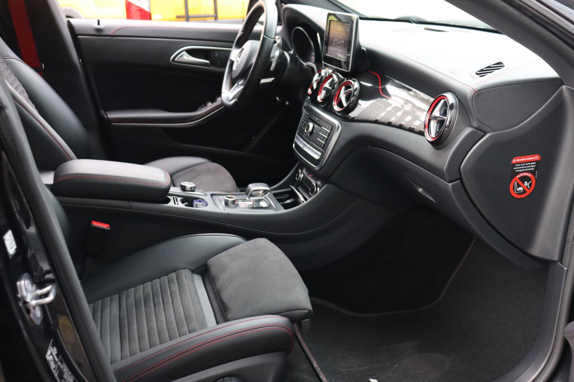 Foto van Mercedes-Benz AMG Cla 45