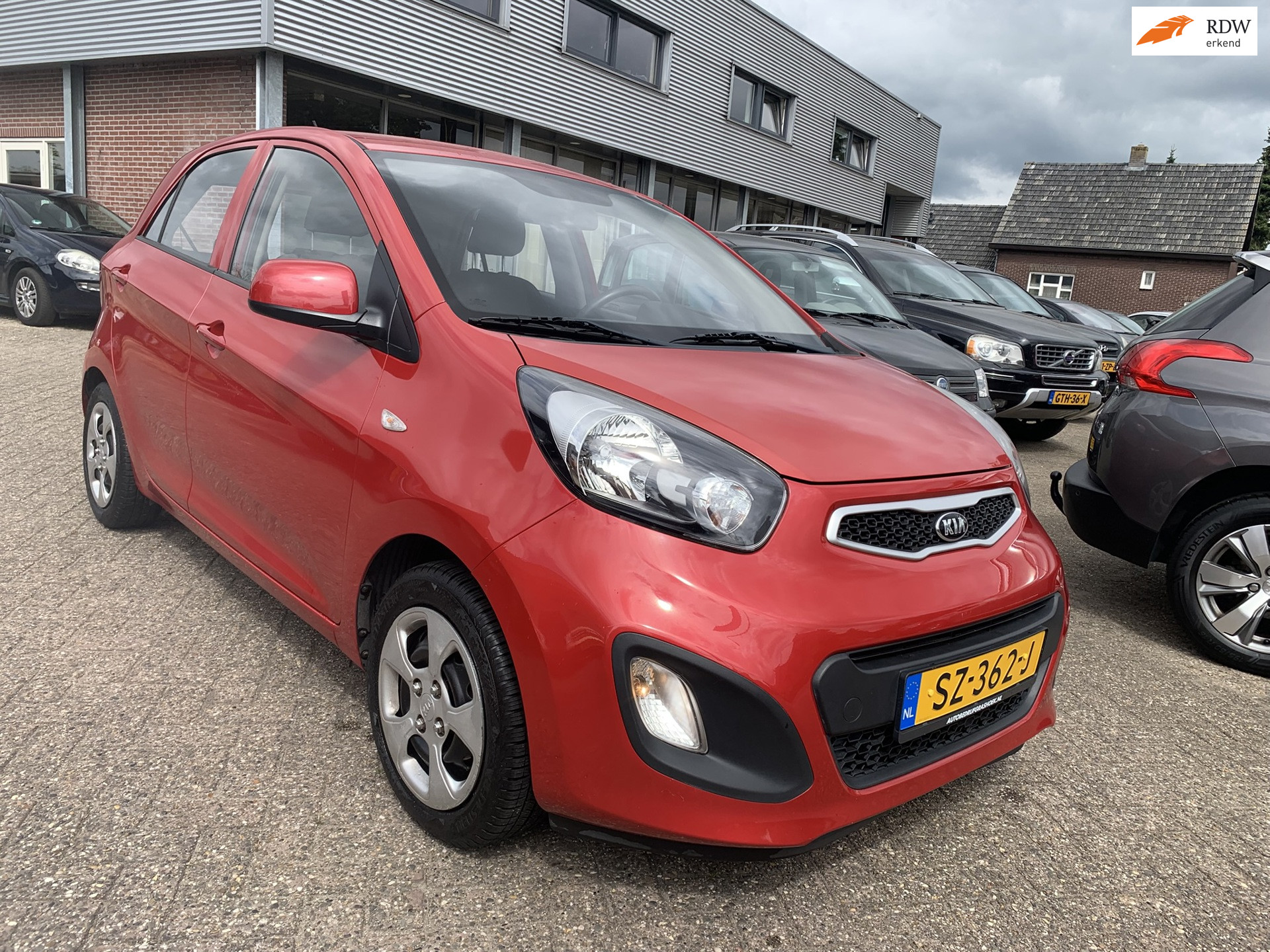 Kia Picanto 1.0 CVVT ComfortLine 2015 €,5.450,- AIRCO 1 JR. APK 2015 - voorkant