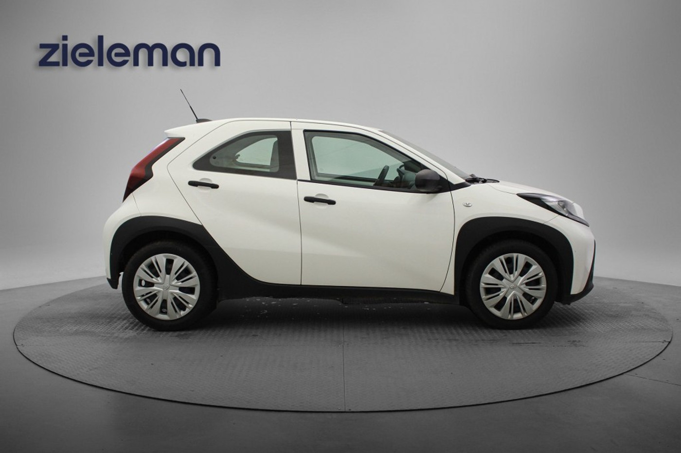 Foto van Toyota Toyota Aygo X