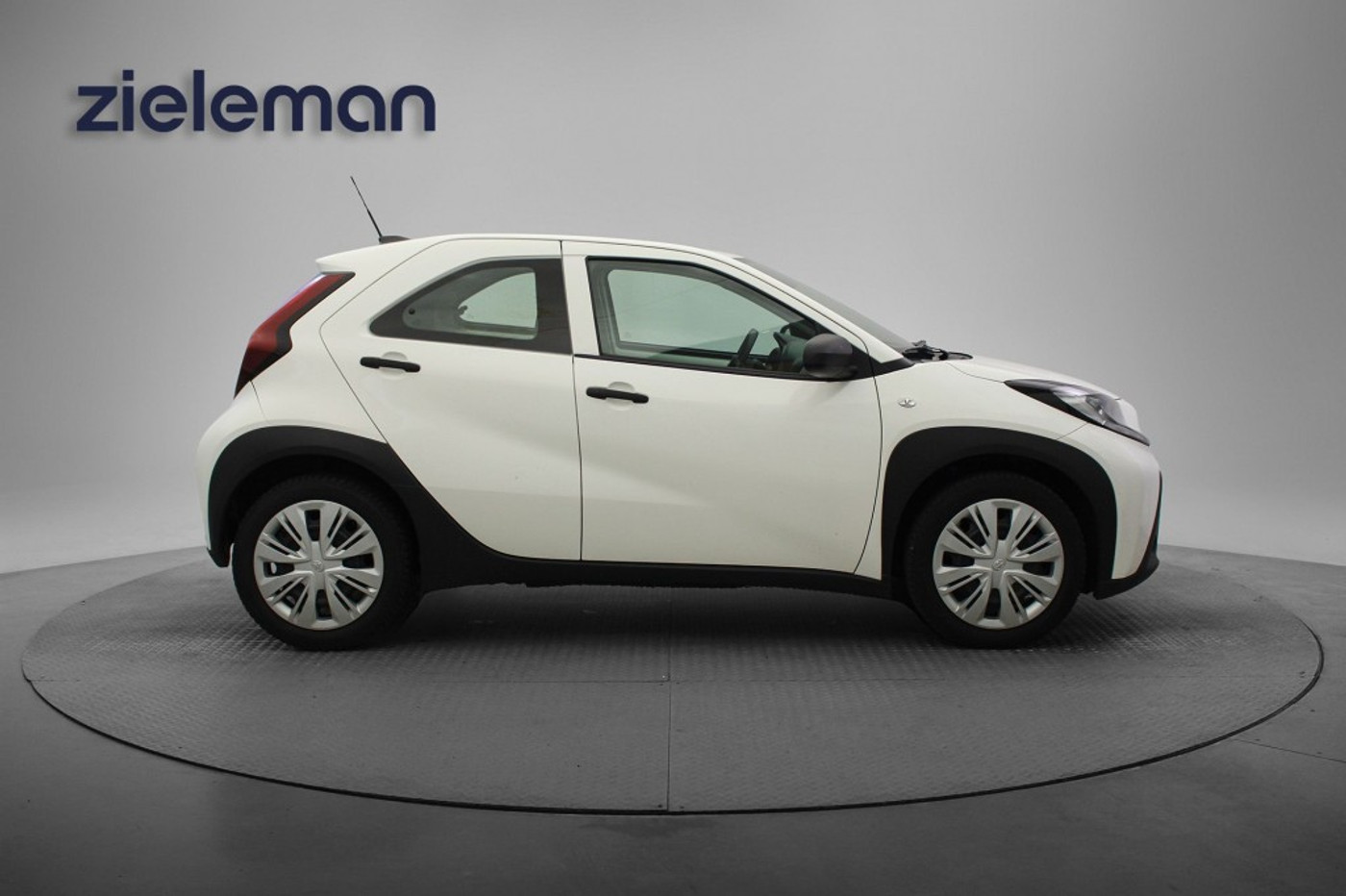 Foto van Toyota Toyota Aygo X
