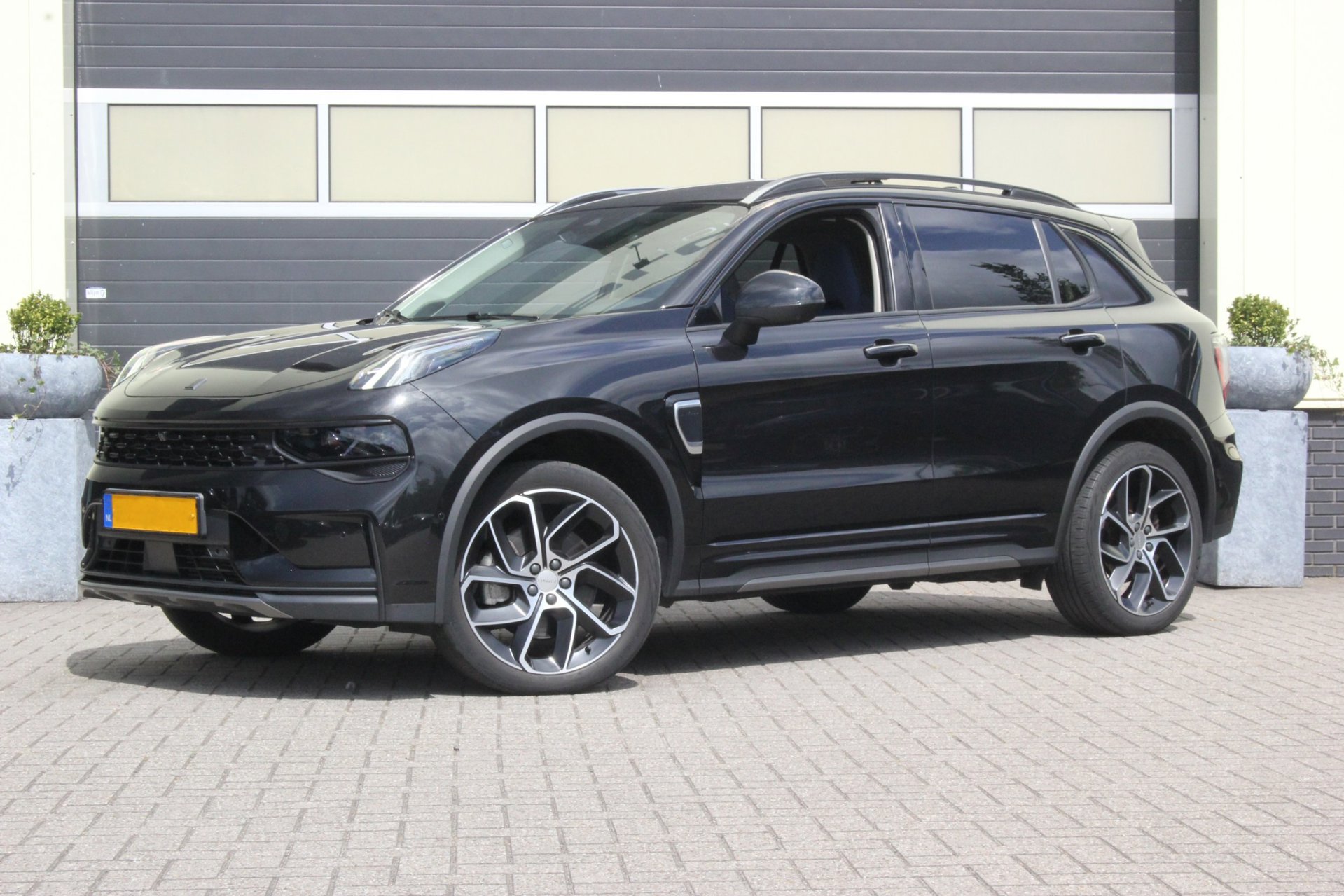 Foto van Lynk&co LYNK & Co 01