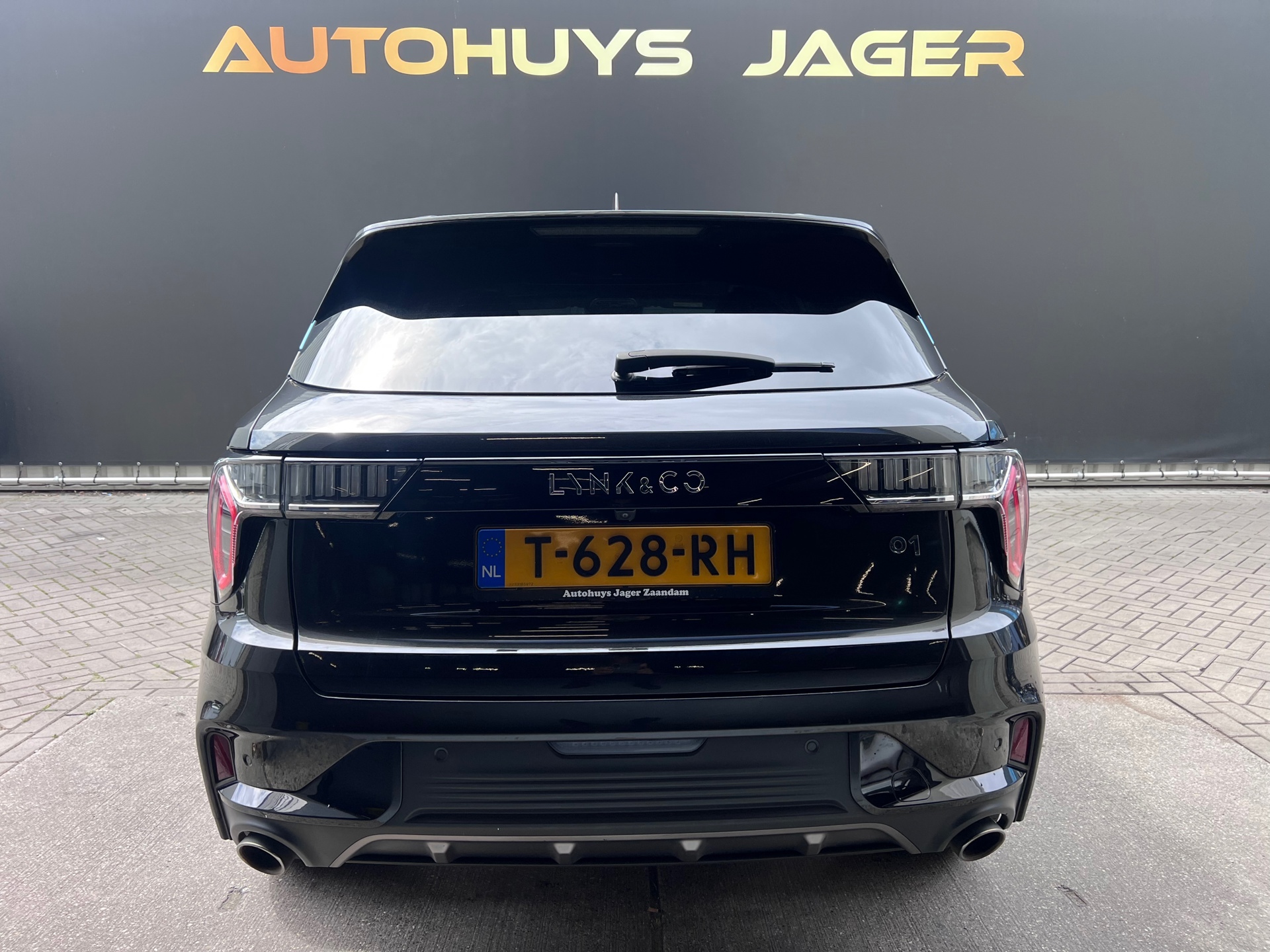 Foto van Lynk&co LYNK & Co 01