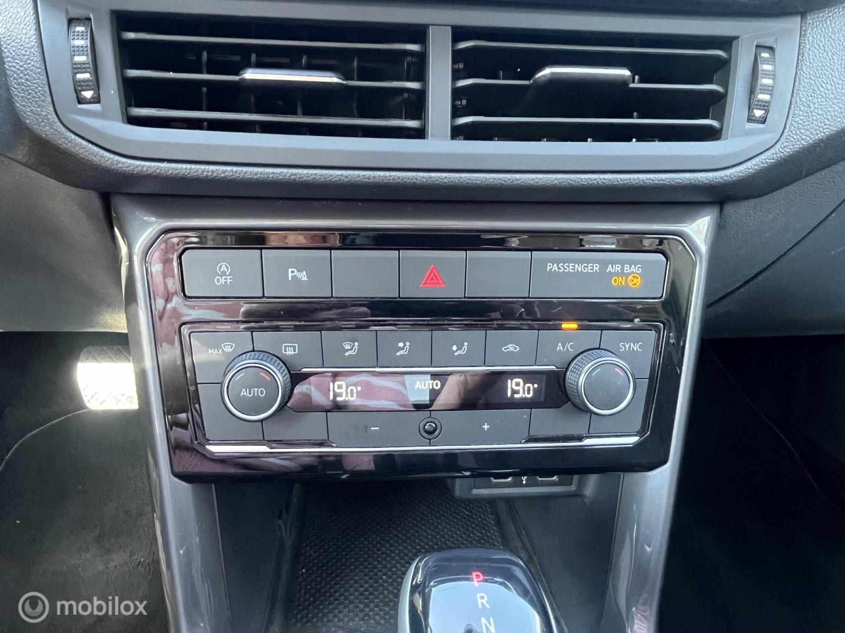 Foto van Volkswagen T-cross