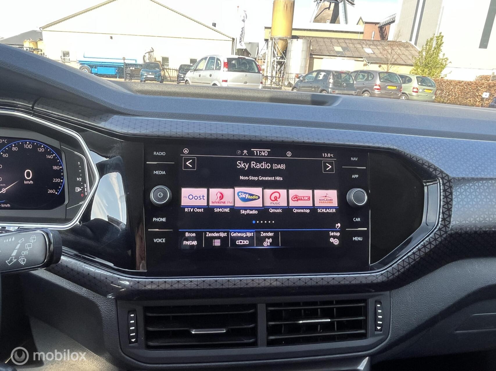 Foto van Volkswagen T-cross