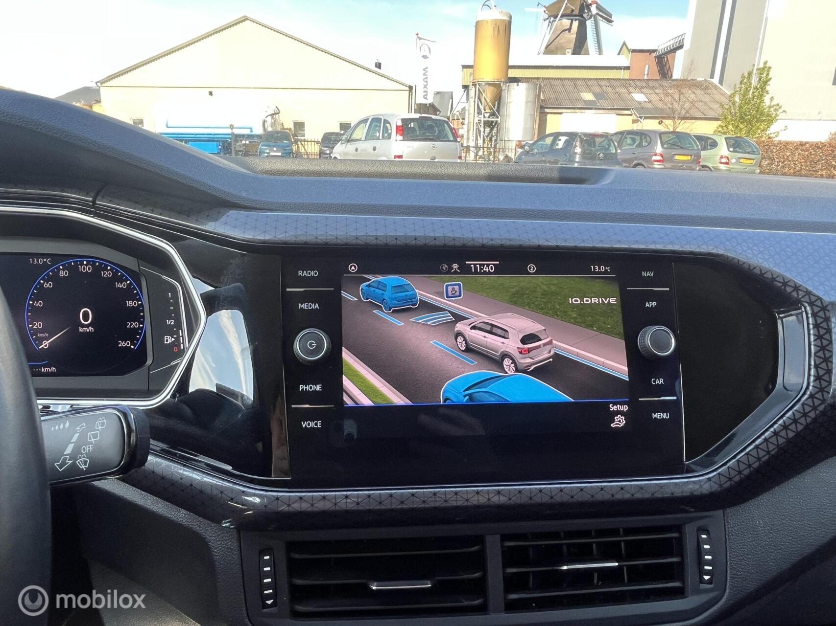 Foto van Volkswagen T-cross
