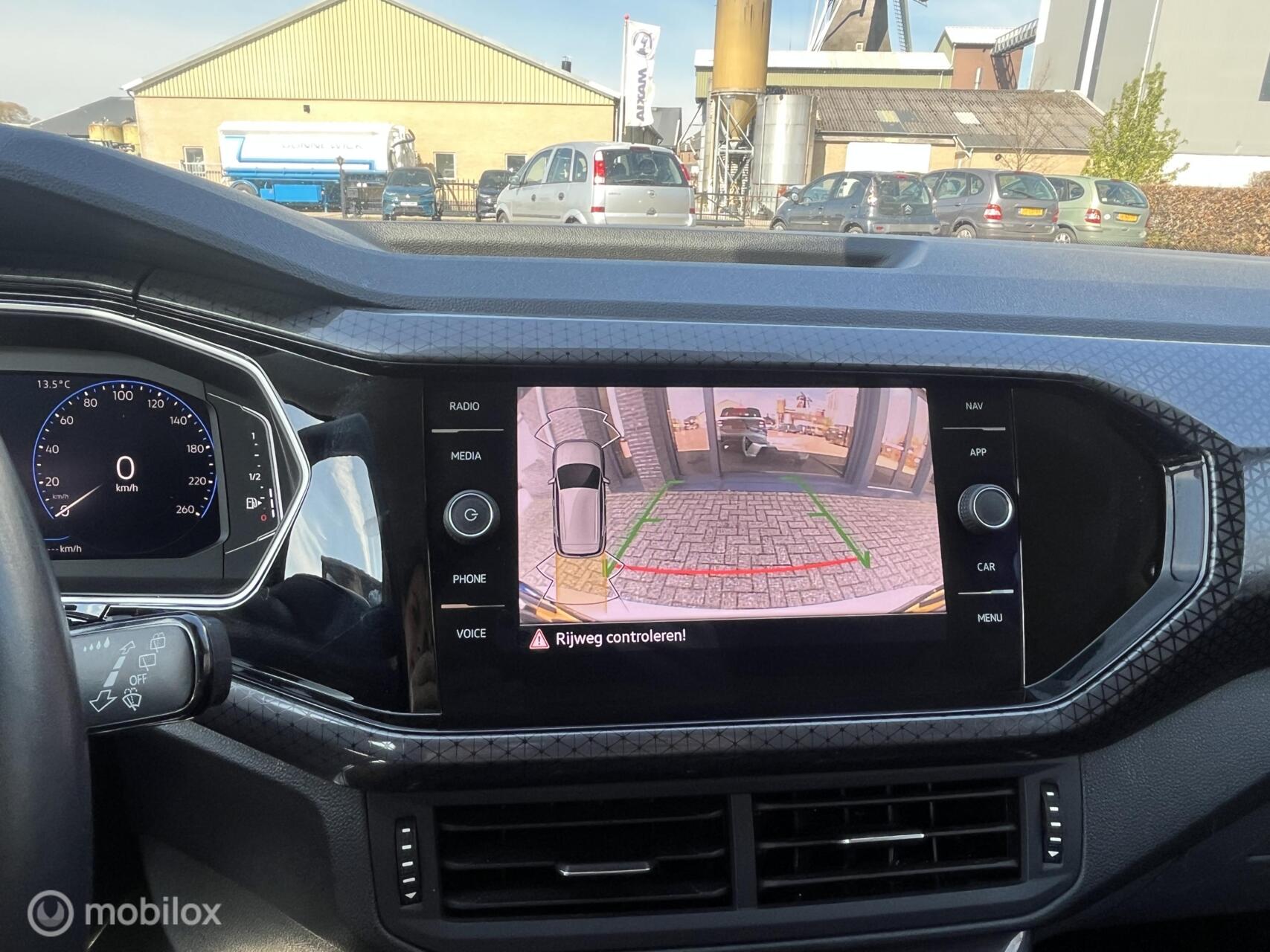 Foto van Volkswagen T-cross