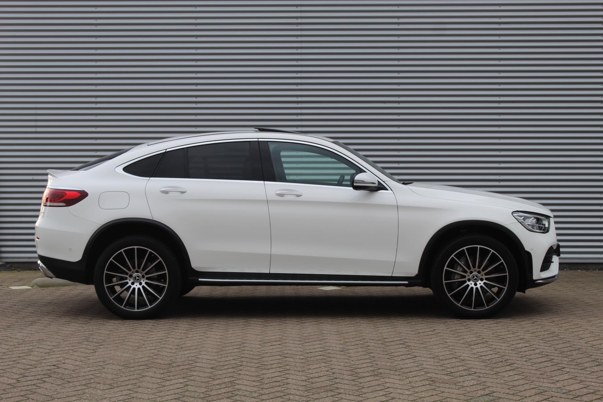 Foto van Mercedes-Benz GLC 300 E 4Matic