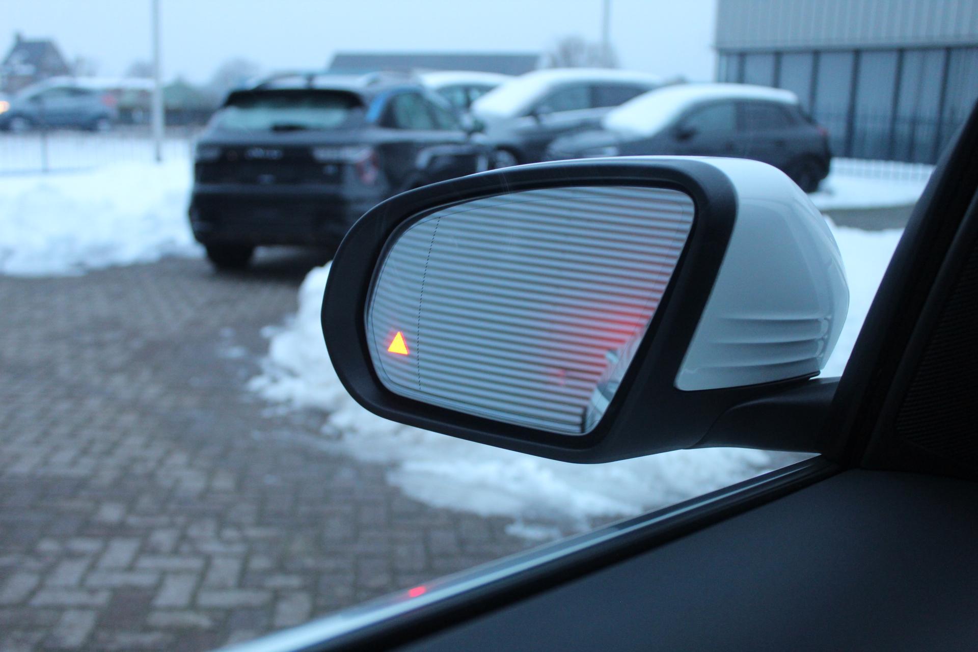 Foto van Mercedes-Benz GLC 300 E 4Matic
