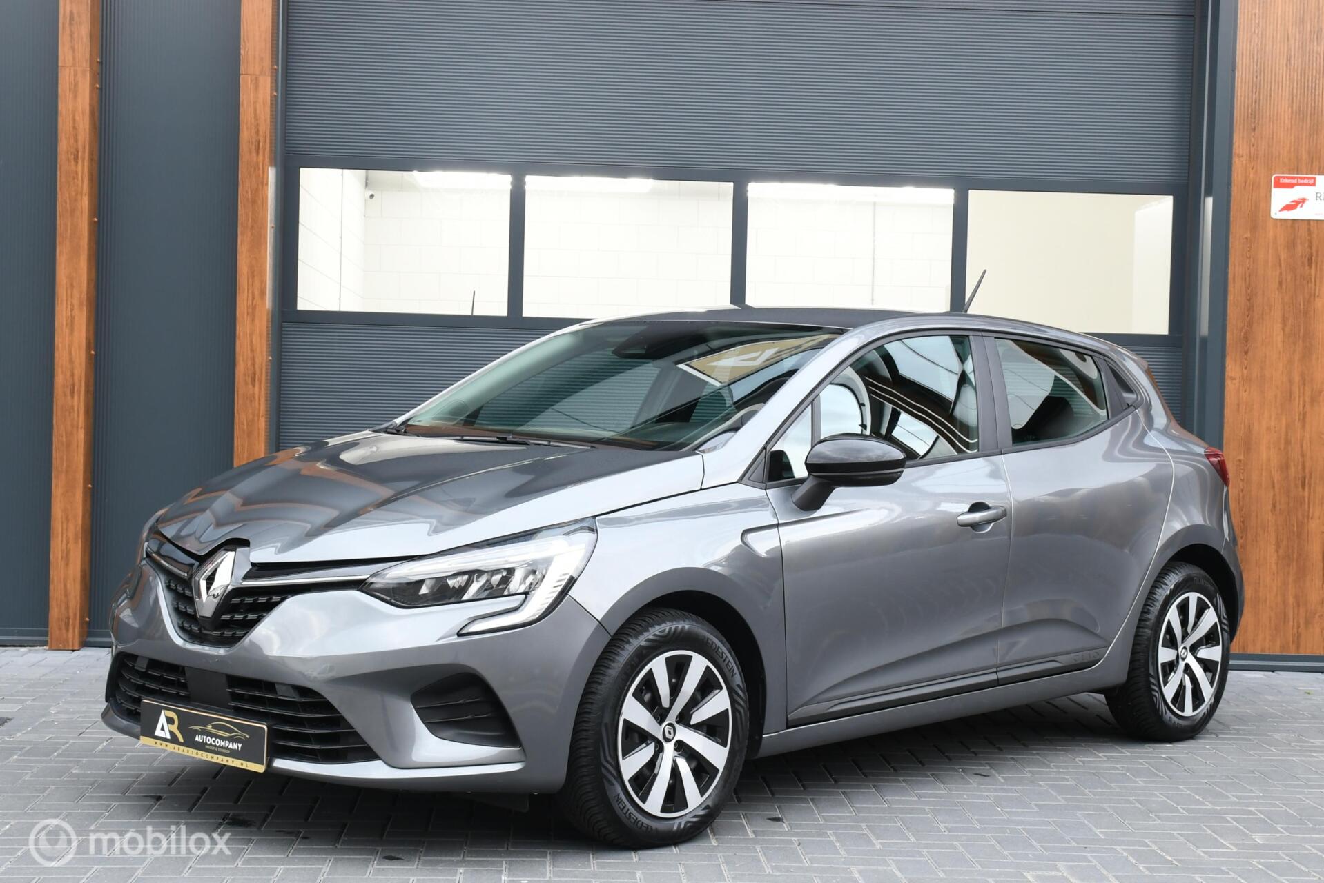 Renault Clio 1.0 TCe 90 GPF evolution 2023 - voorkant