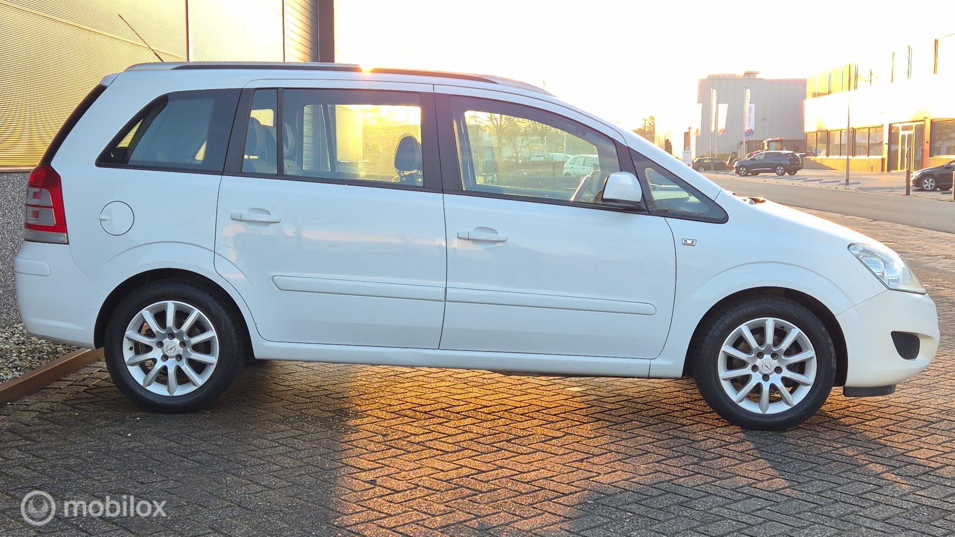 Foto van Opel Zafira