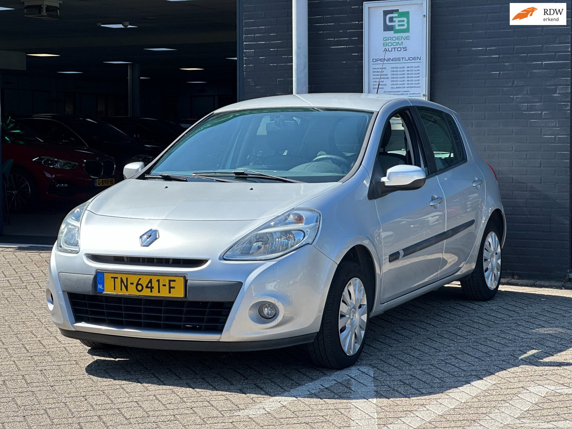 Renault Clio 1.2 Authentique/AIRCO/5-DRS/APK-06-2026/NETTE STAAT!! 2011 - voorkant