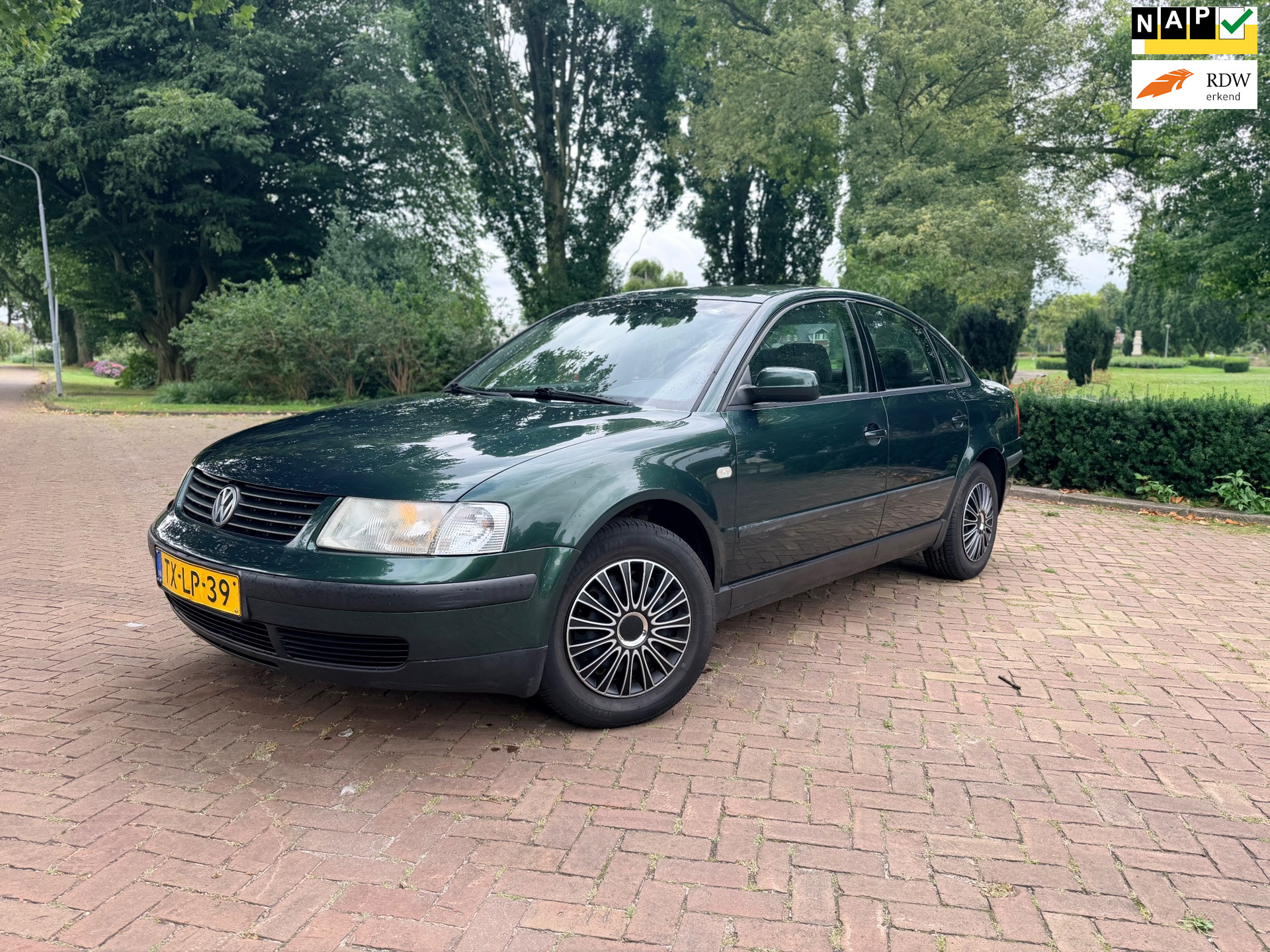 Volkswagen Passat 1.8-5V Trendline | Elektrisch Pakk. | Trekhaak | NAP! 1998 - voorkant
