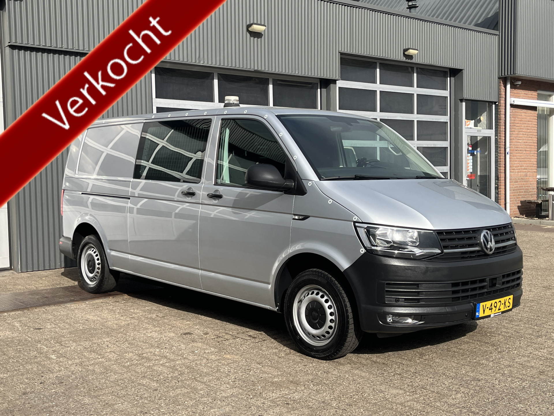 Volkswagen Transporter 2.0 TSI L2H3 Highline 2018 - voorkant