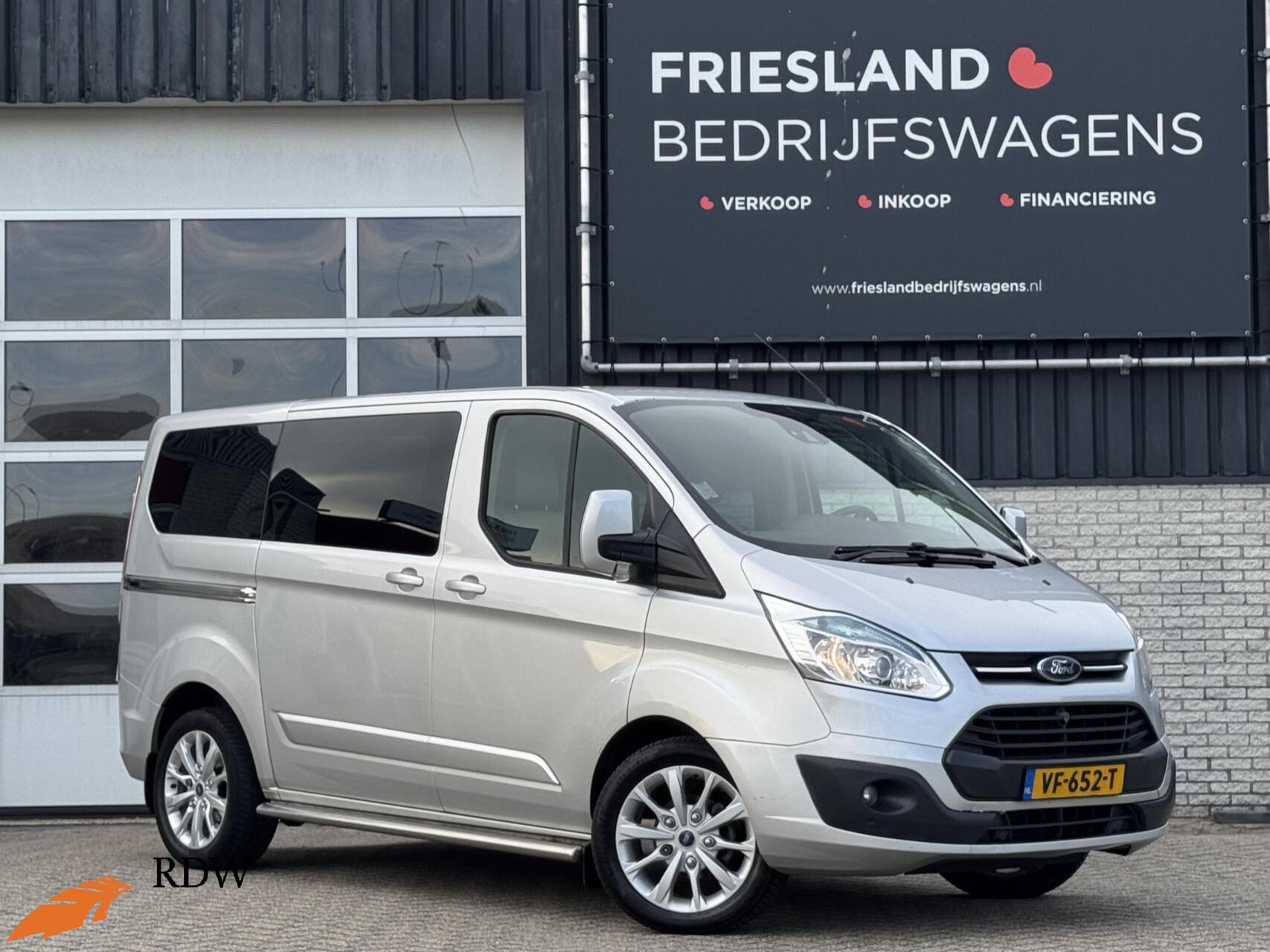 Ford Transit Custom 270 150pk Champions Edition Dubbele Cabine Trekhaak/Camera/Leer/Navi/Cruise 2013 - voorkant